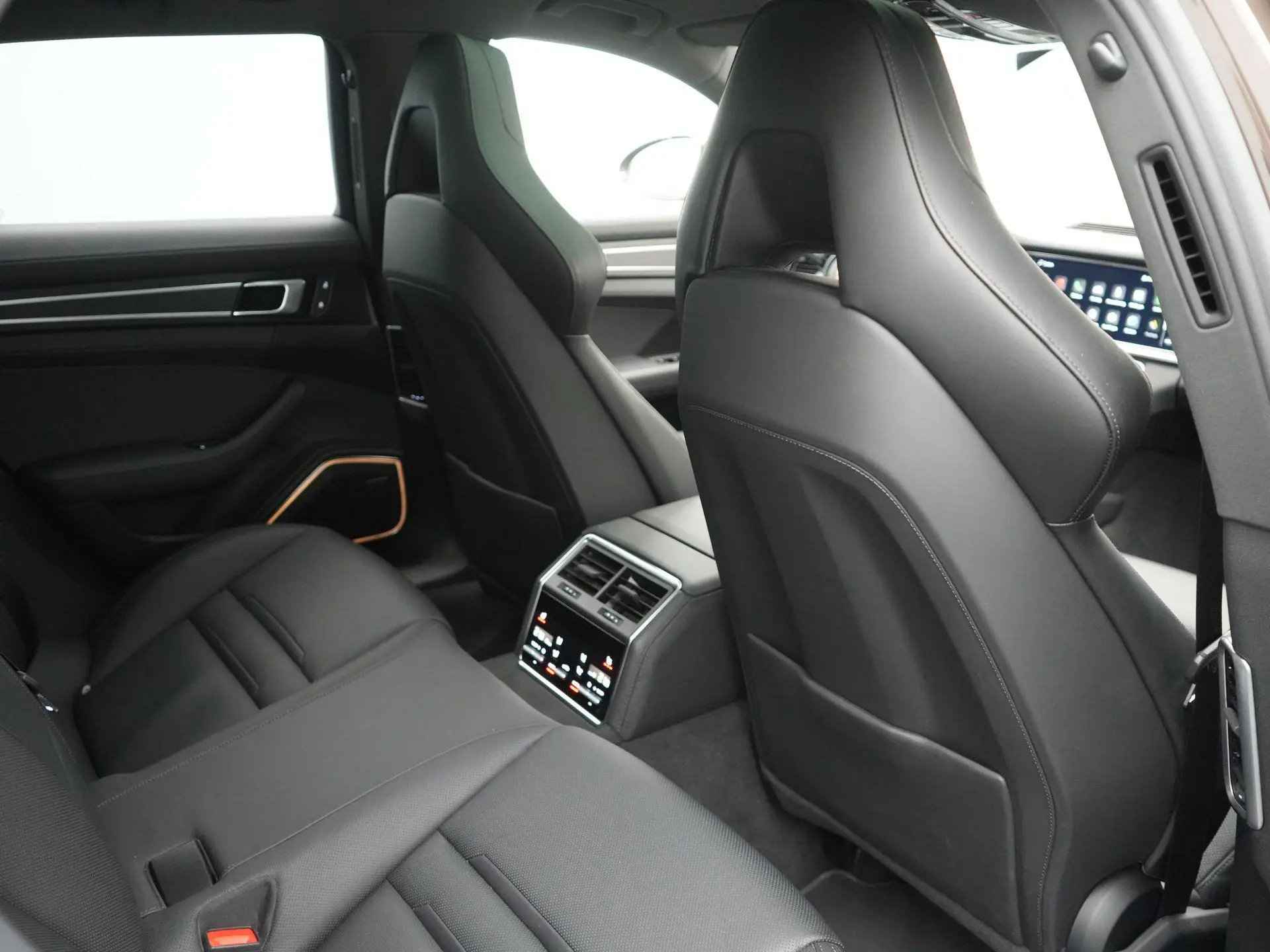 Panamera Sport Turismo 4 E-Hybrid Platinum Edition