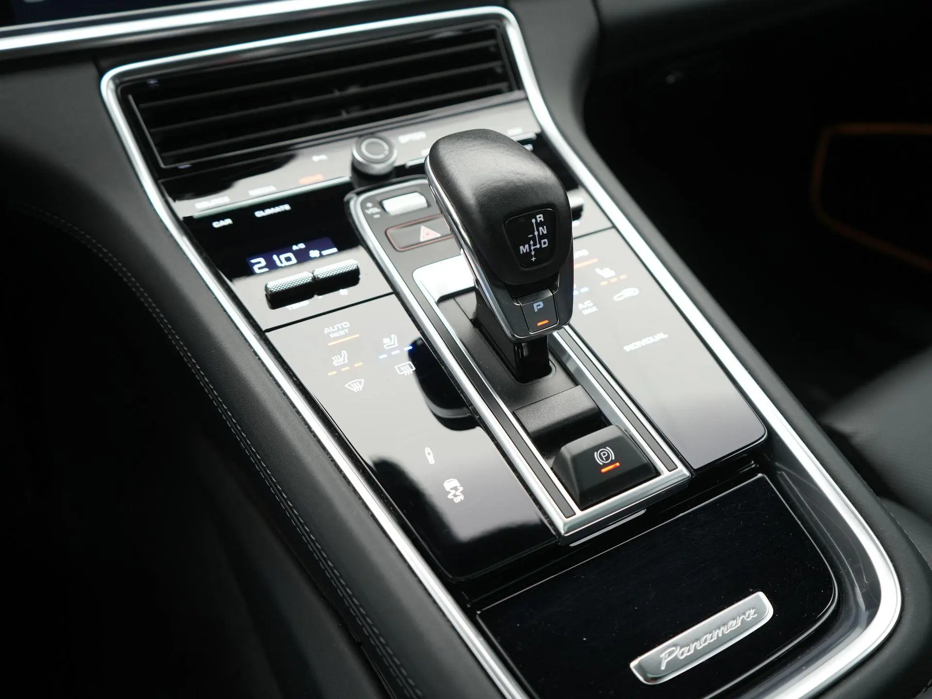 Panamera Sport Turismo 4 E-Hybrid Platinum Edition