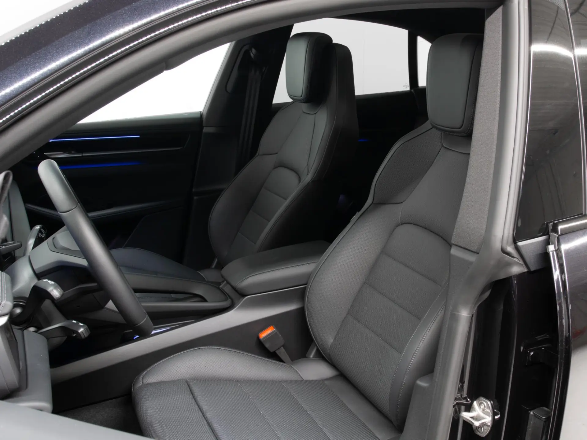 Macan 4