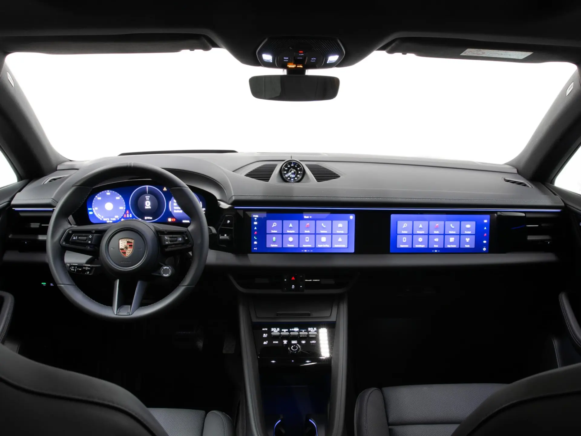 Macan 4