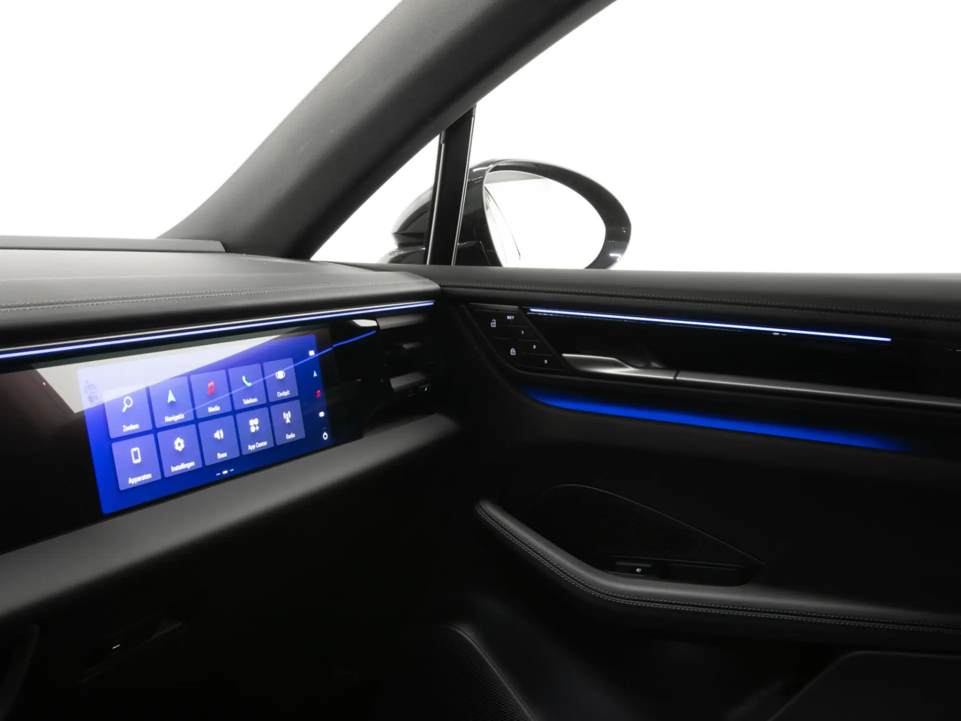 Macan 4