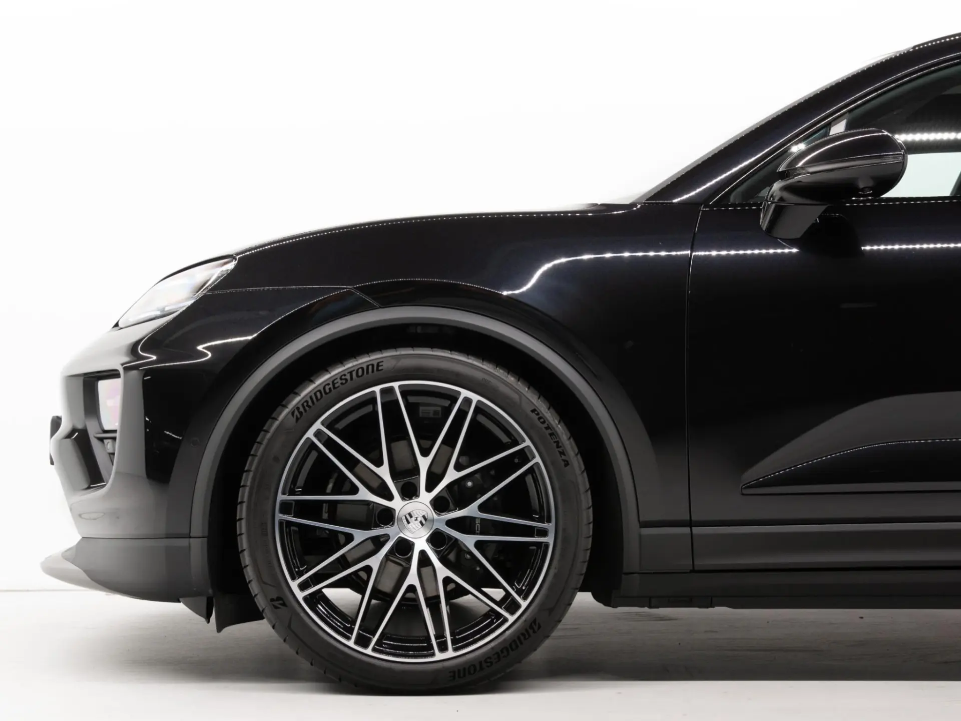 Macan 4