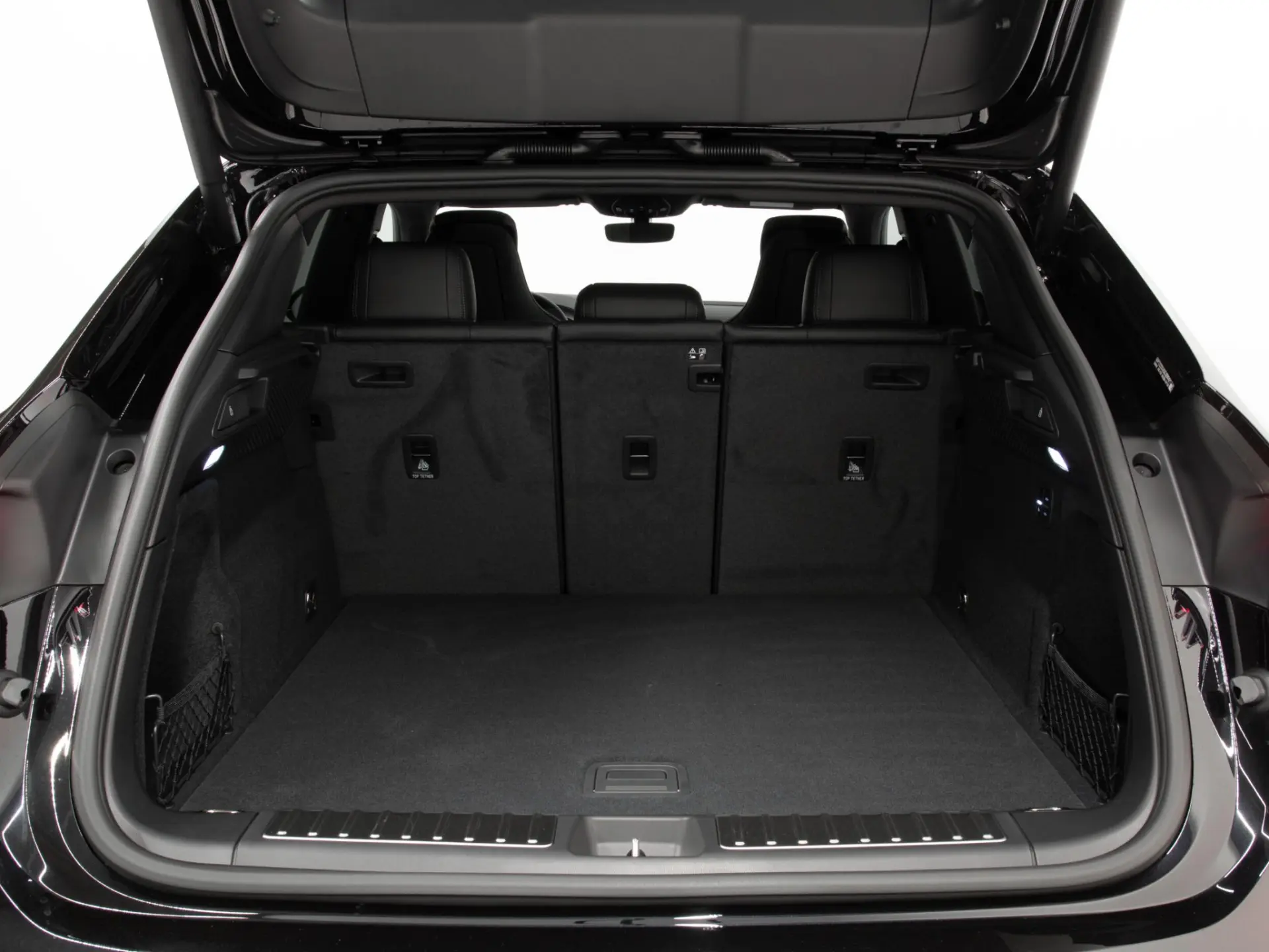 Macan 4