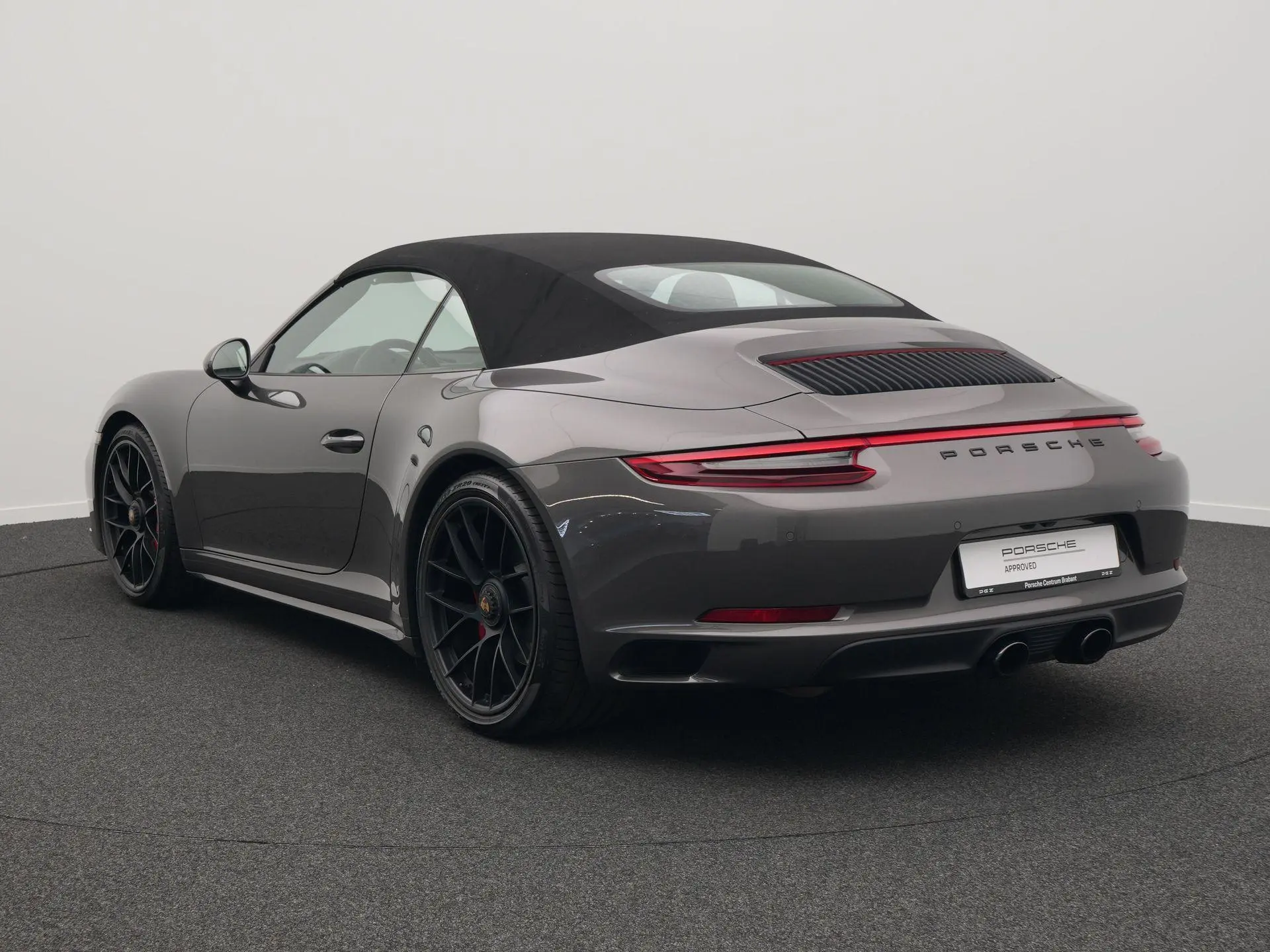 911 Carrera 4 GTS Cabriolet