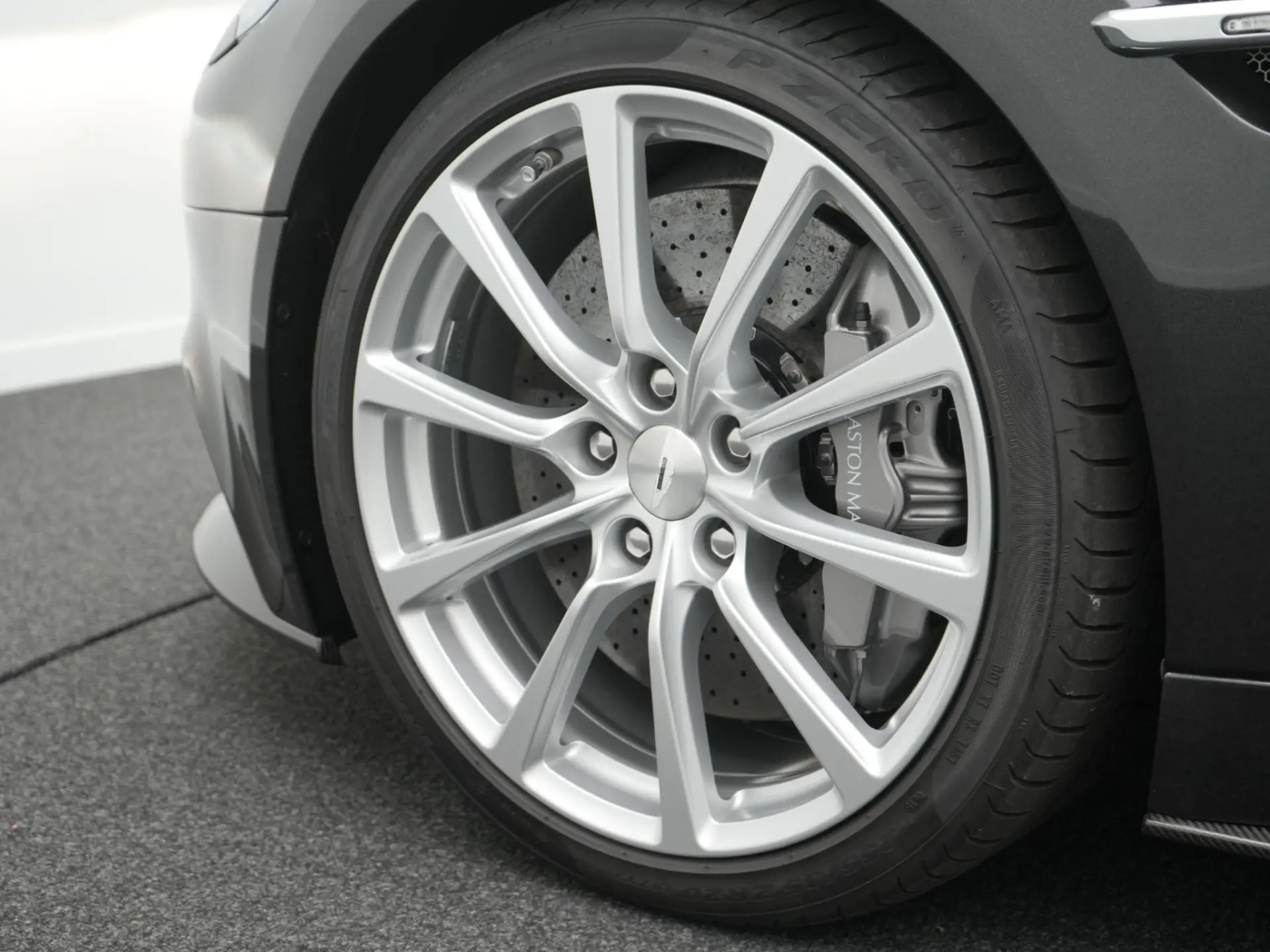 Vanquish Volante touchtronic