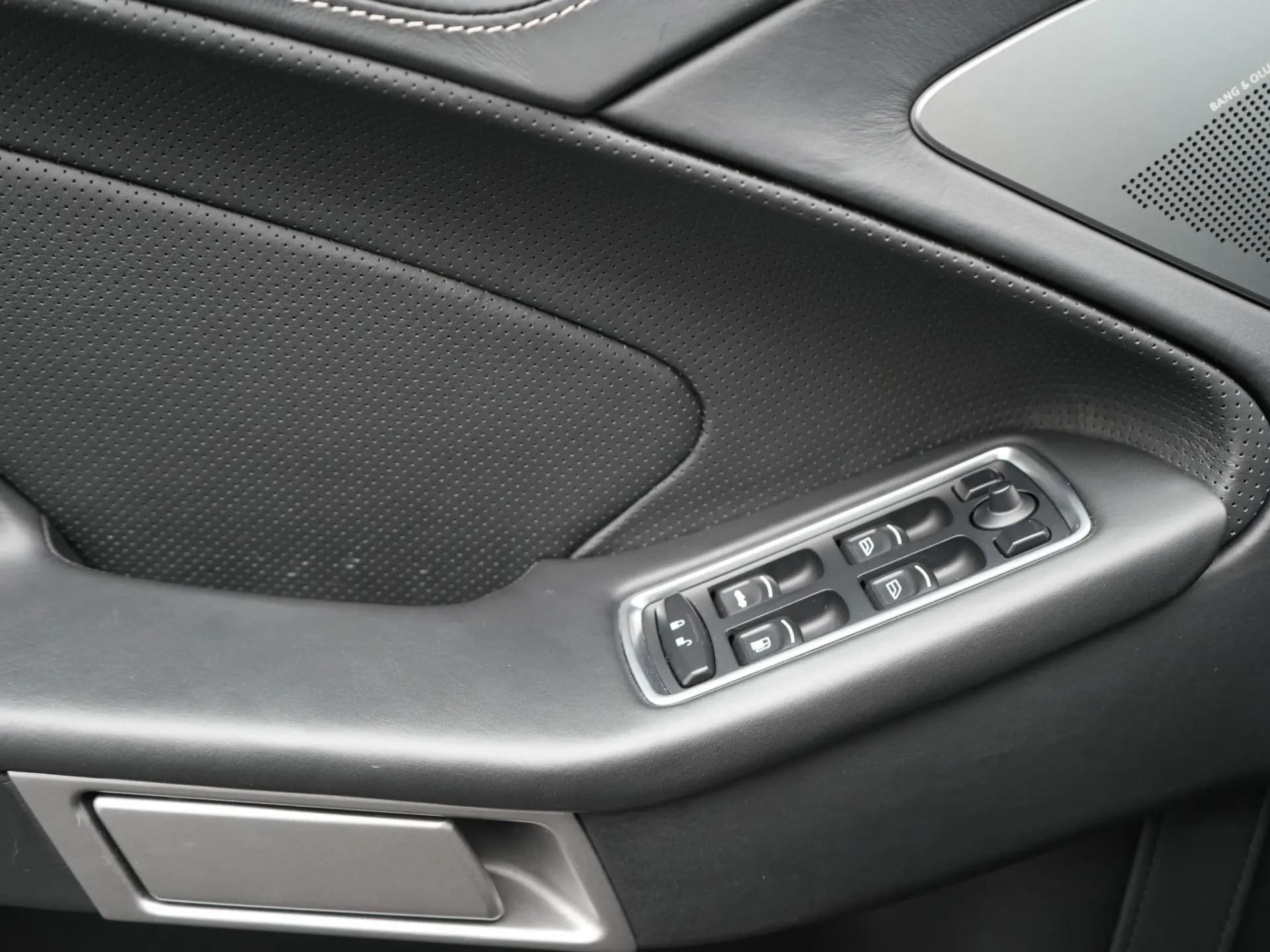 Vanquish Volante touchtronic