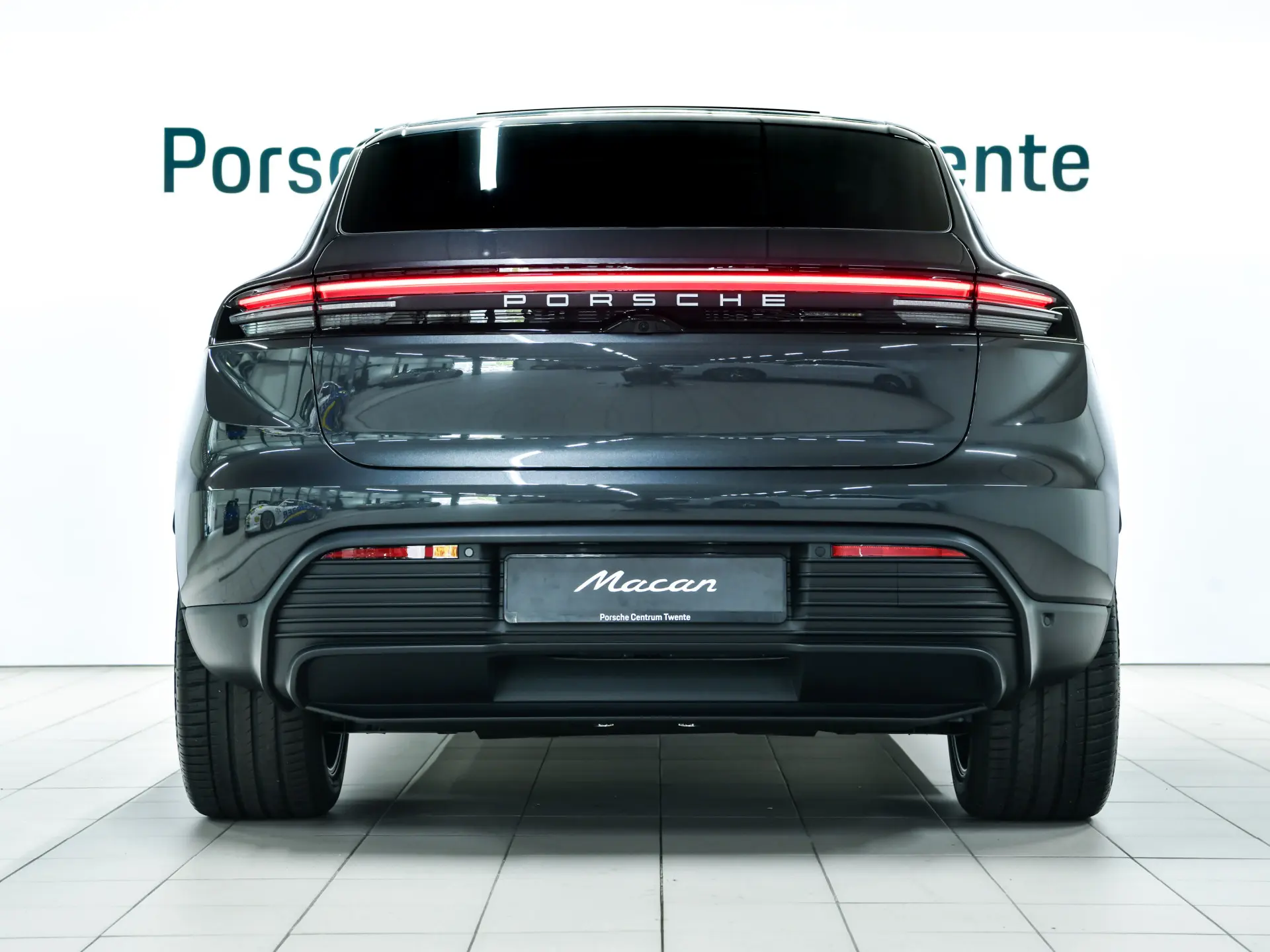 Macan 4