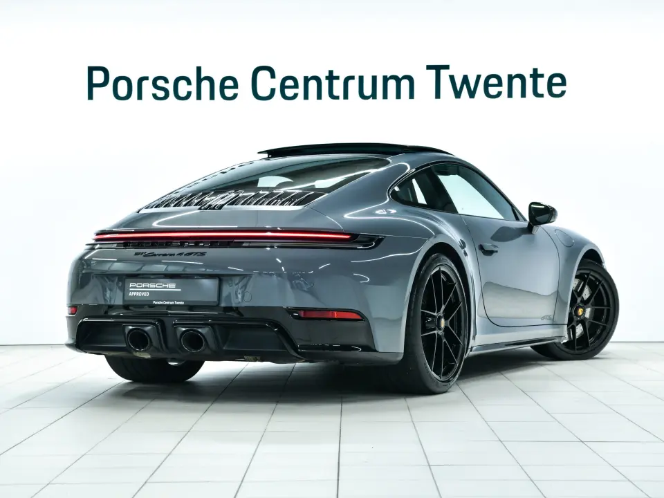 Porsche 911 Carrera 4 GTS