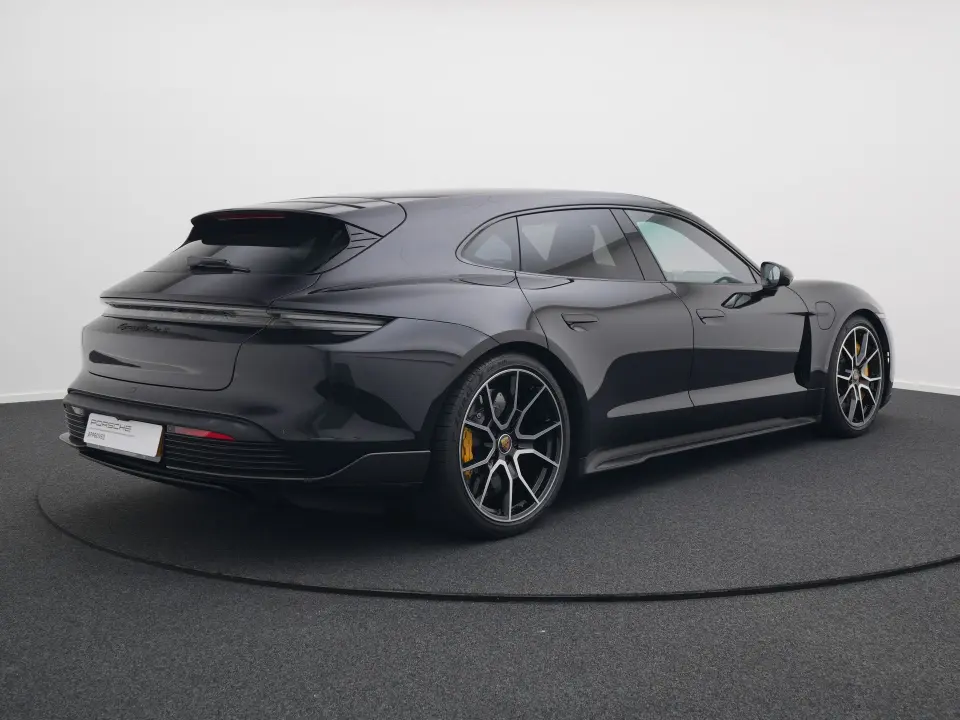 Porsche Taycan Turbo S Sport Turismo