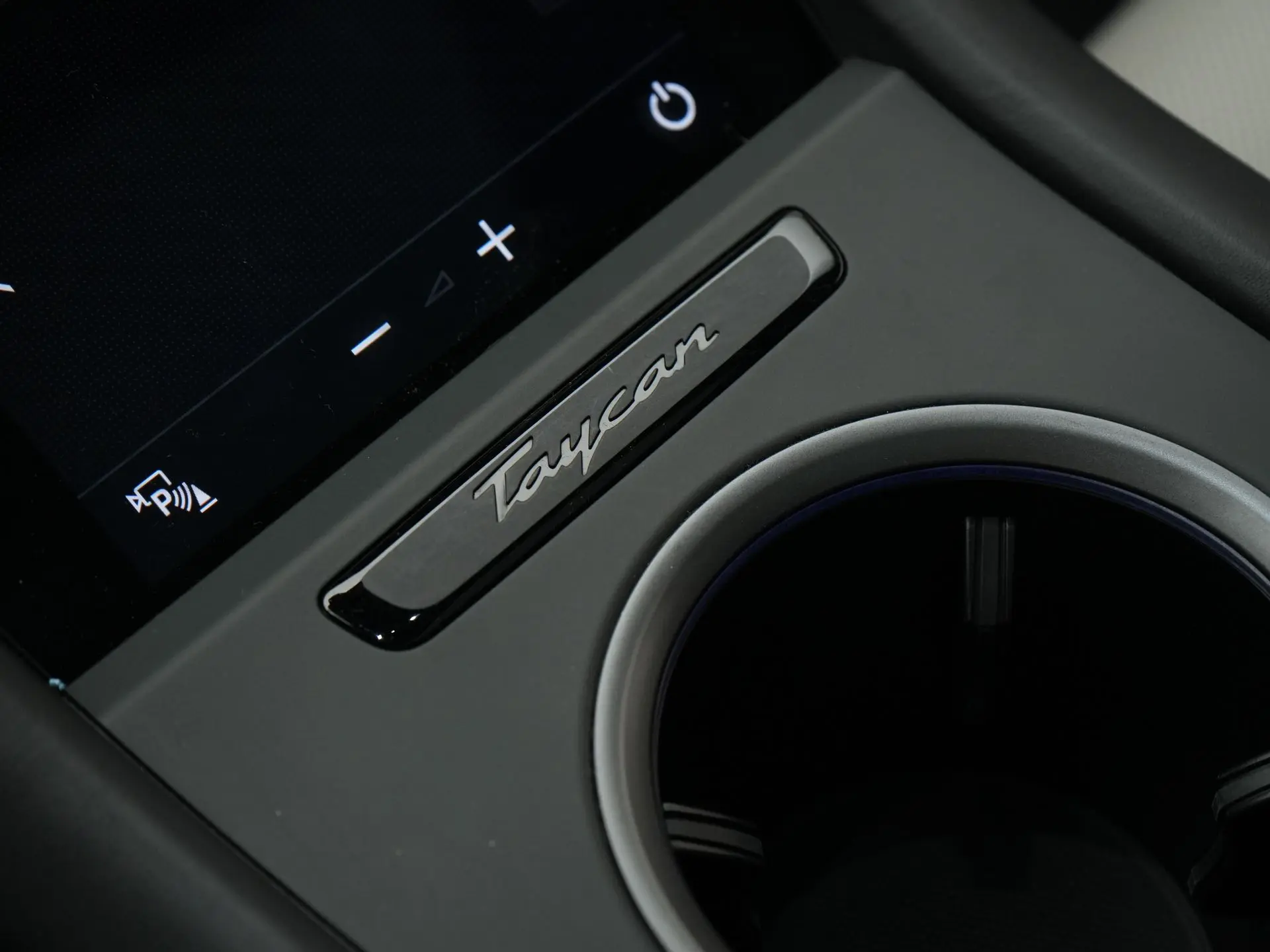 Taycan Turbo S Sport Turismo