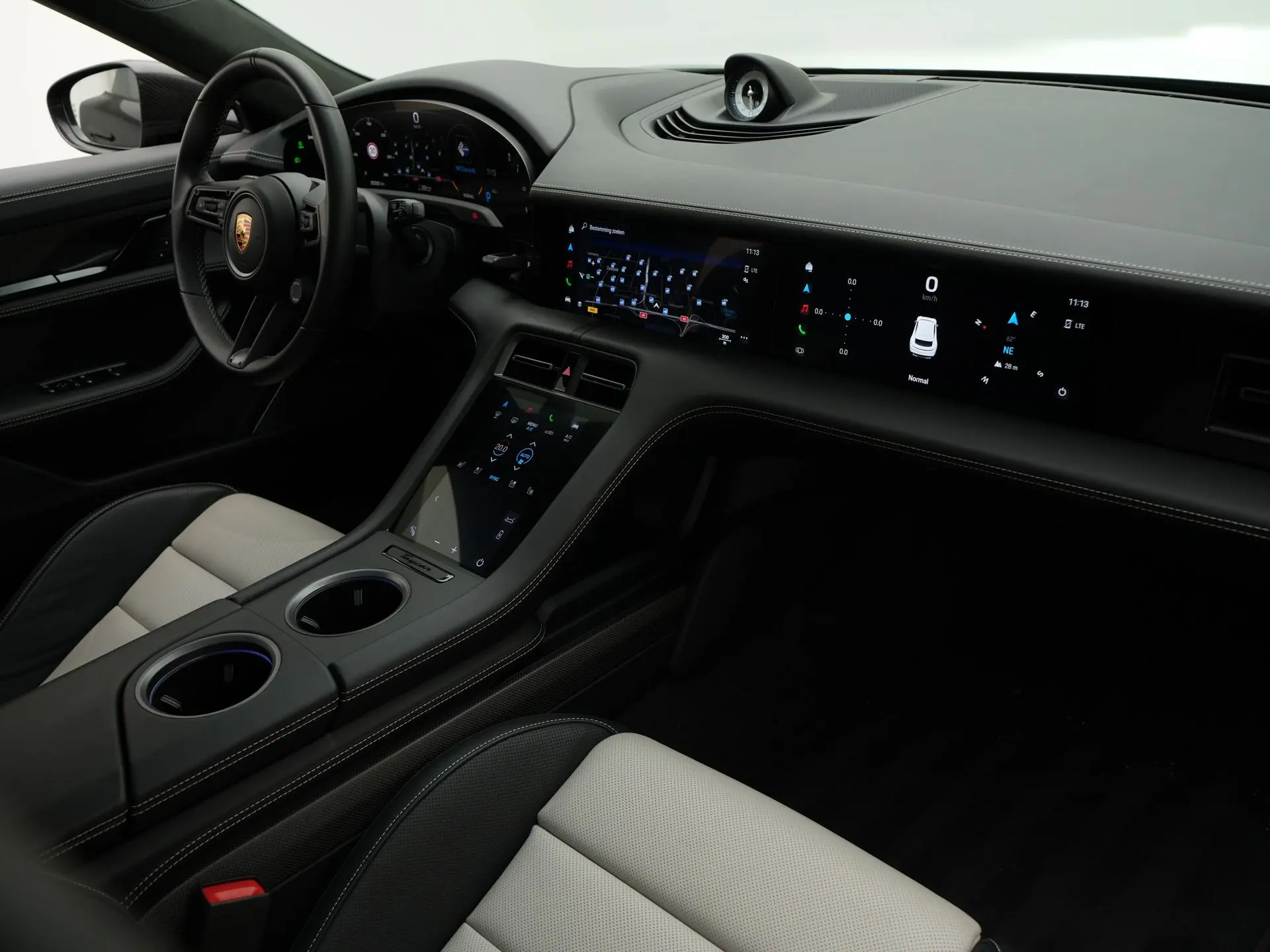 Taycan Turbo S Sport Turismo