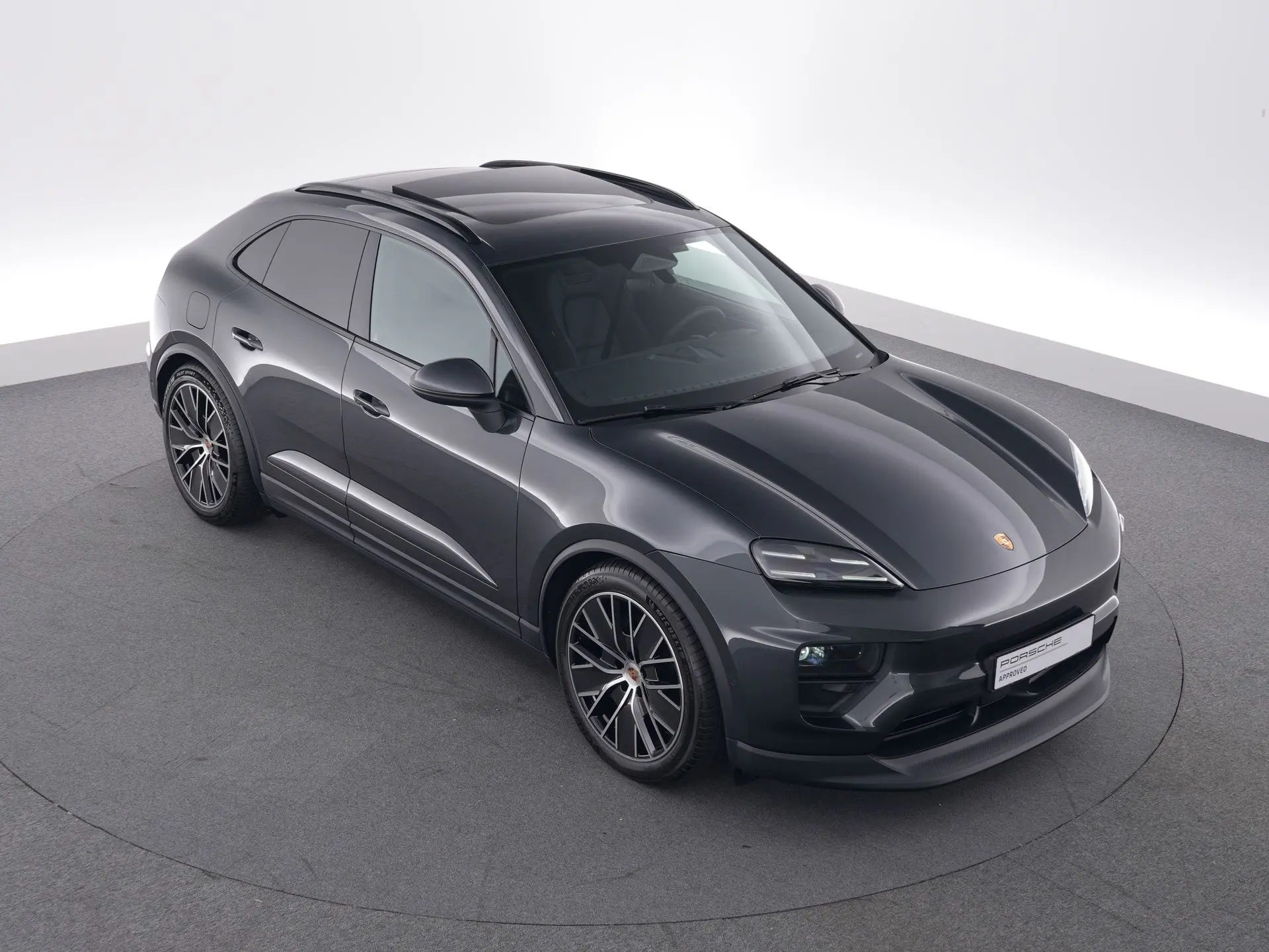 Macan 4