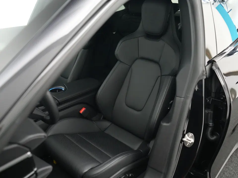 Taycan Sport Turismo 