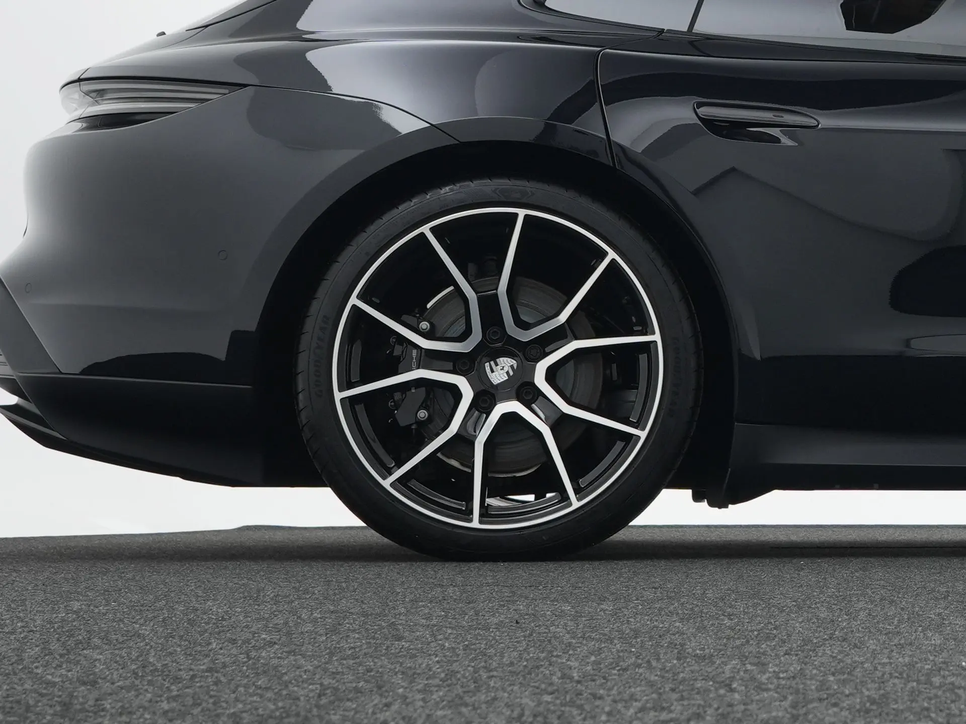 Taycan Sport Turismo 