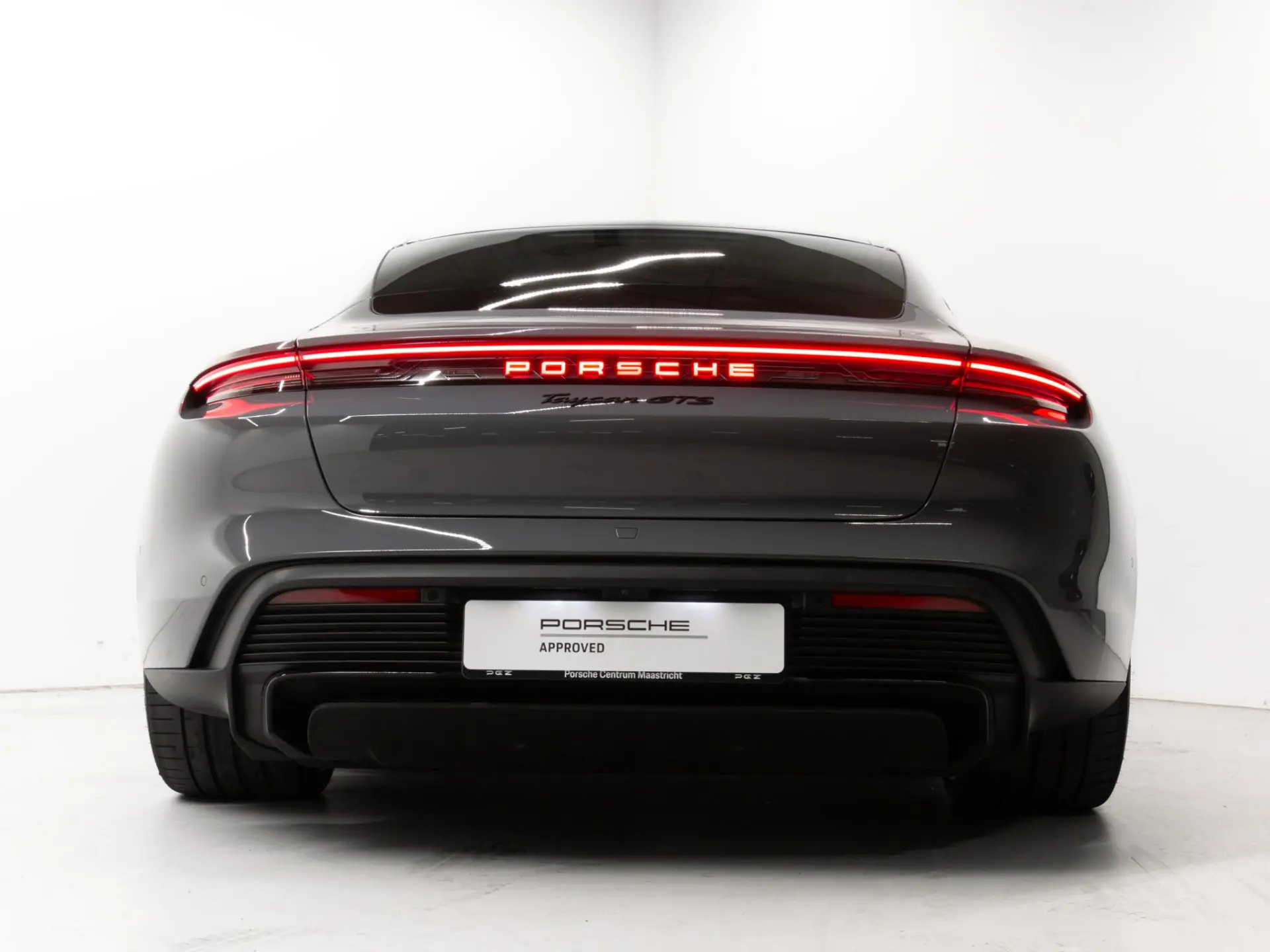 Taycan GTS