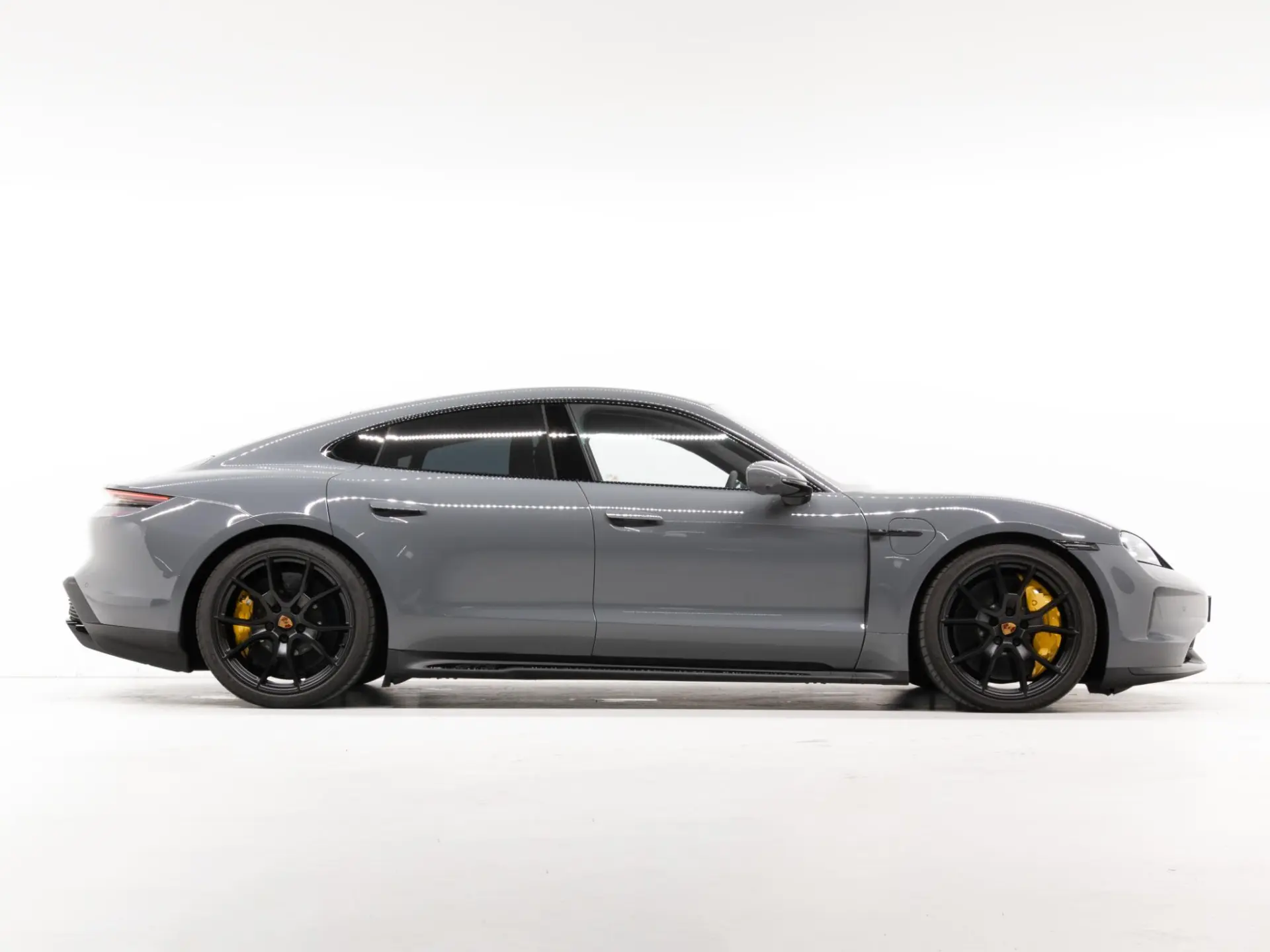 Taycan GTS