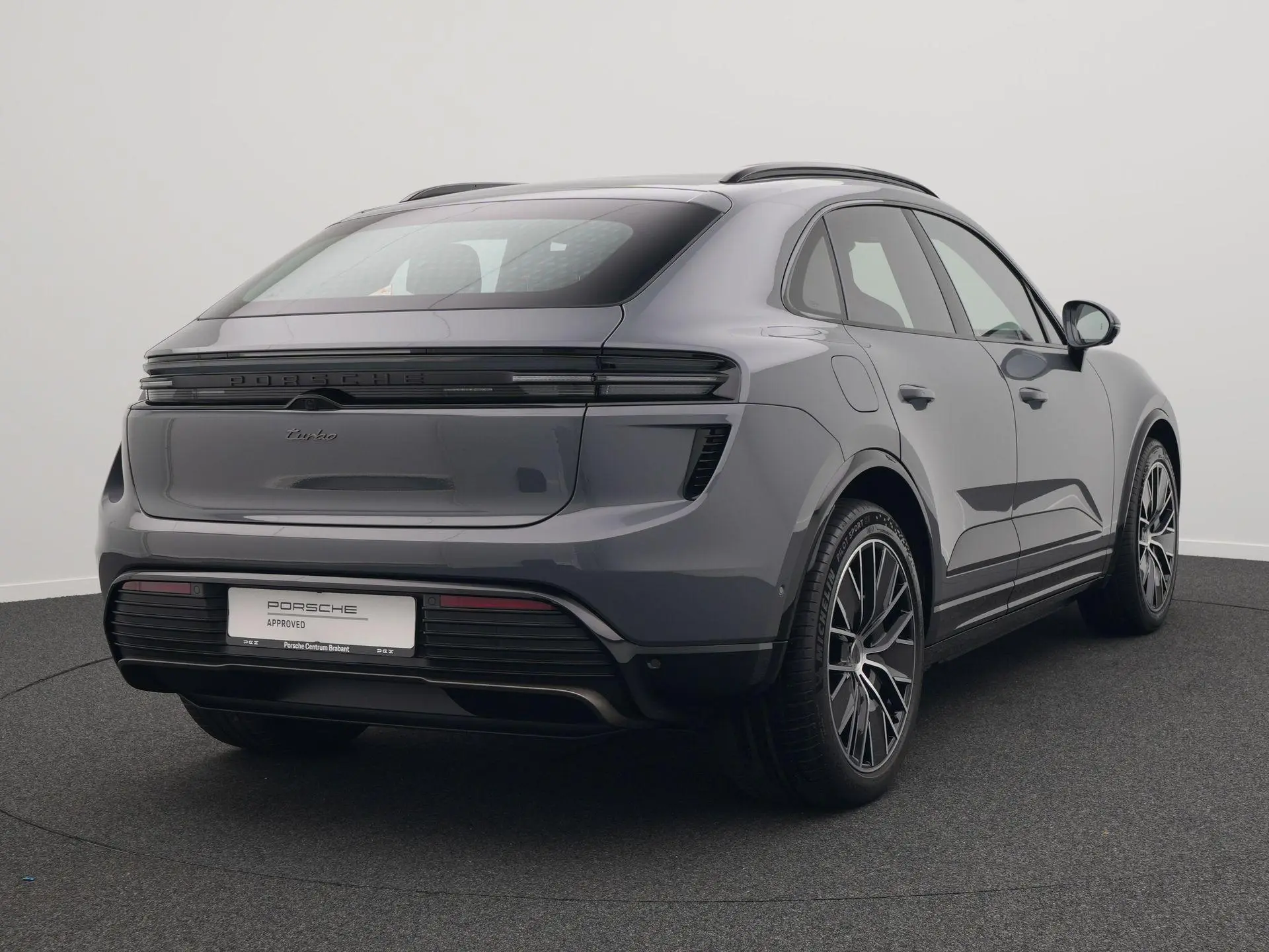 Macan Turbo