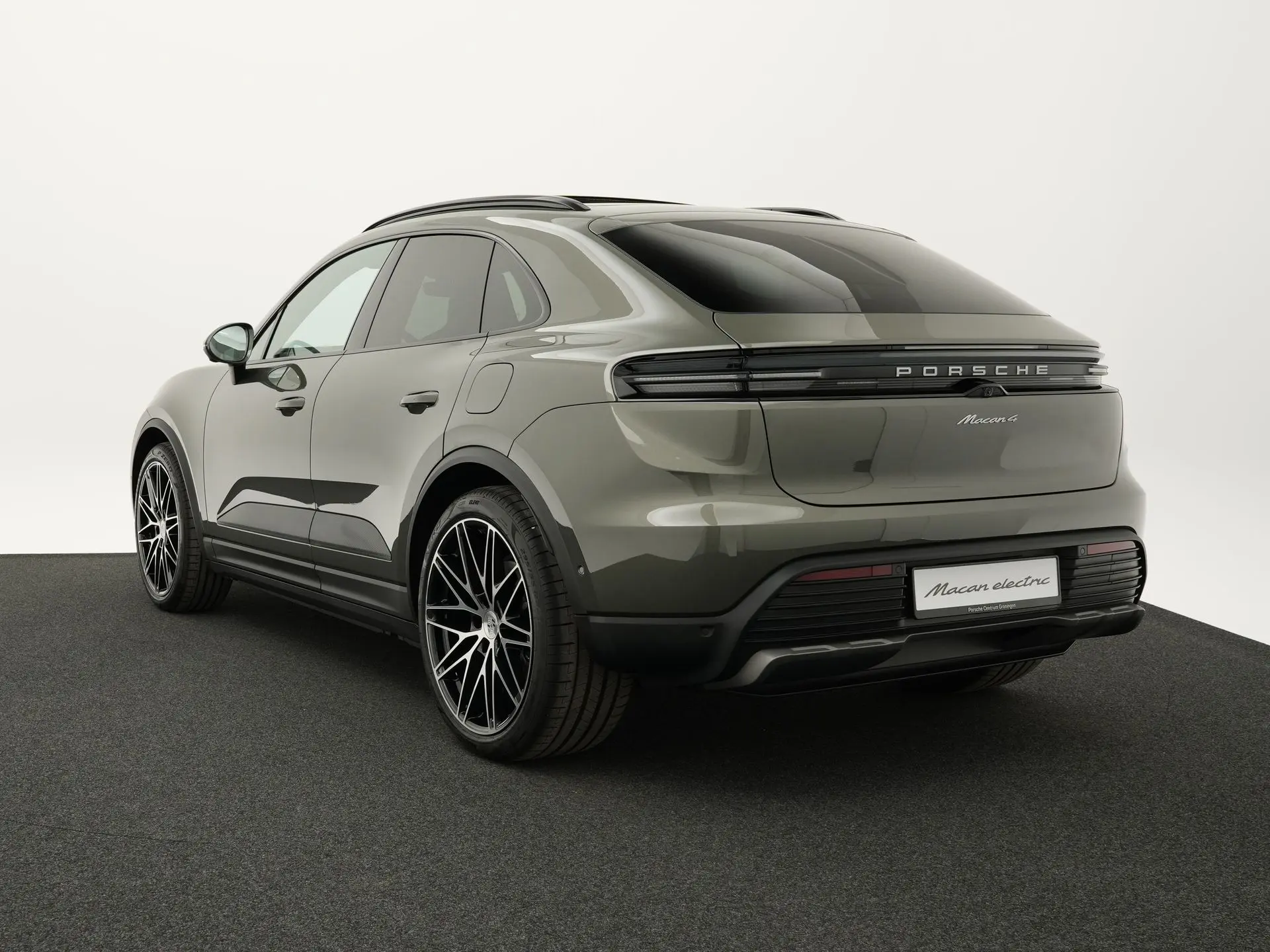 Macan 4
