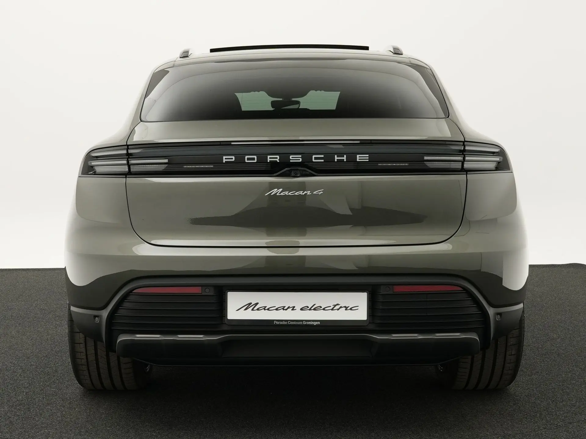 Macan 4