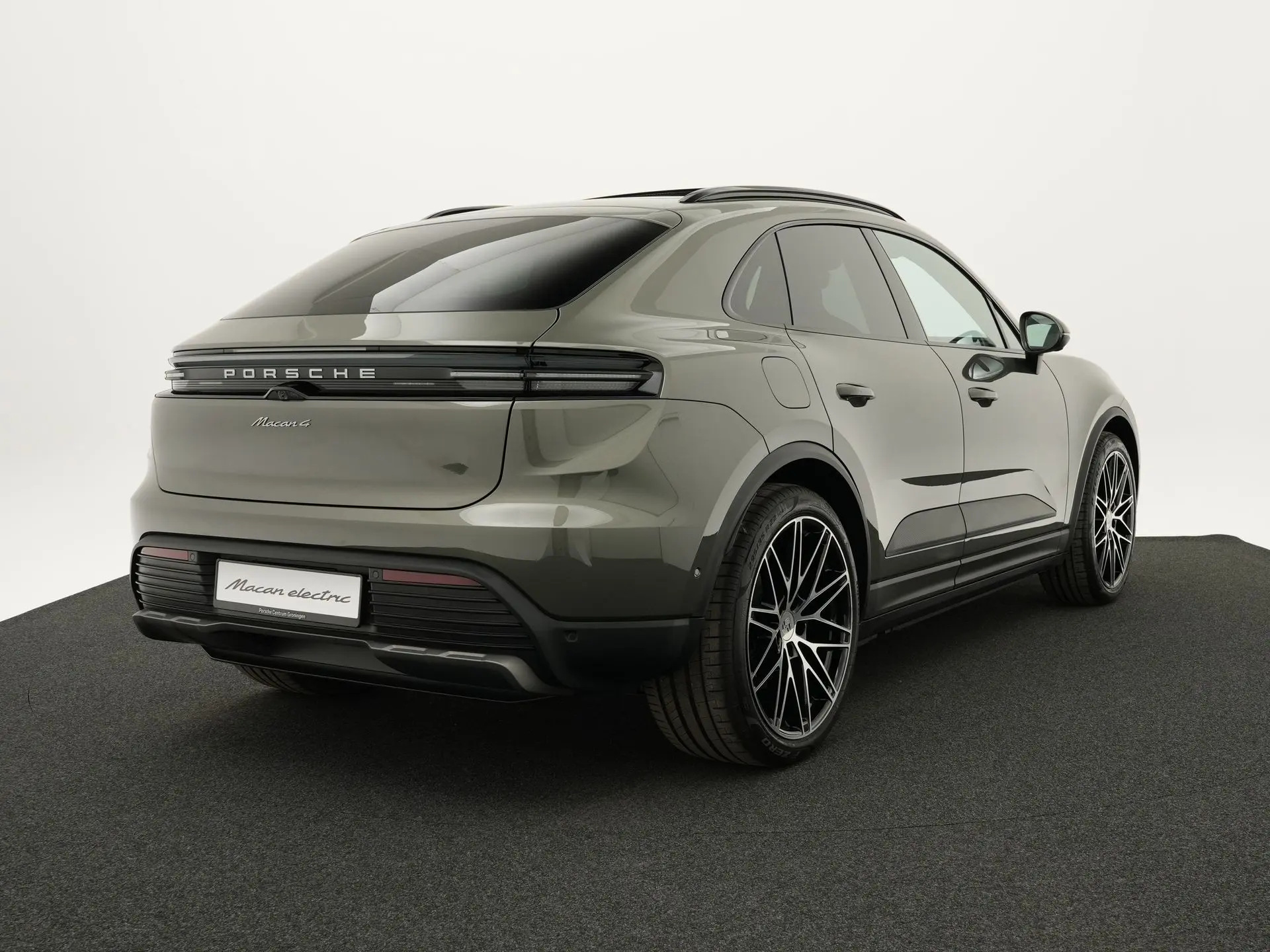 Macan 4