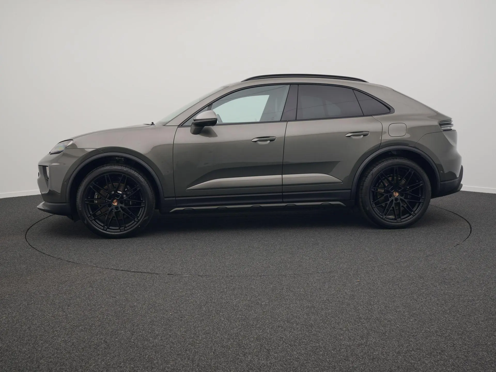 Macan 4 S