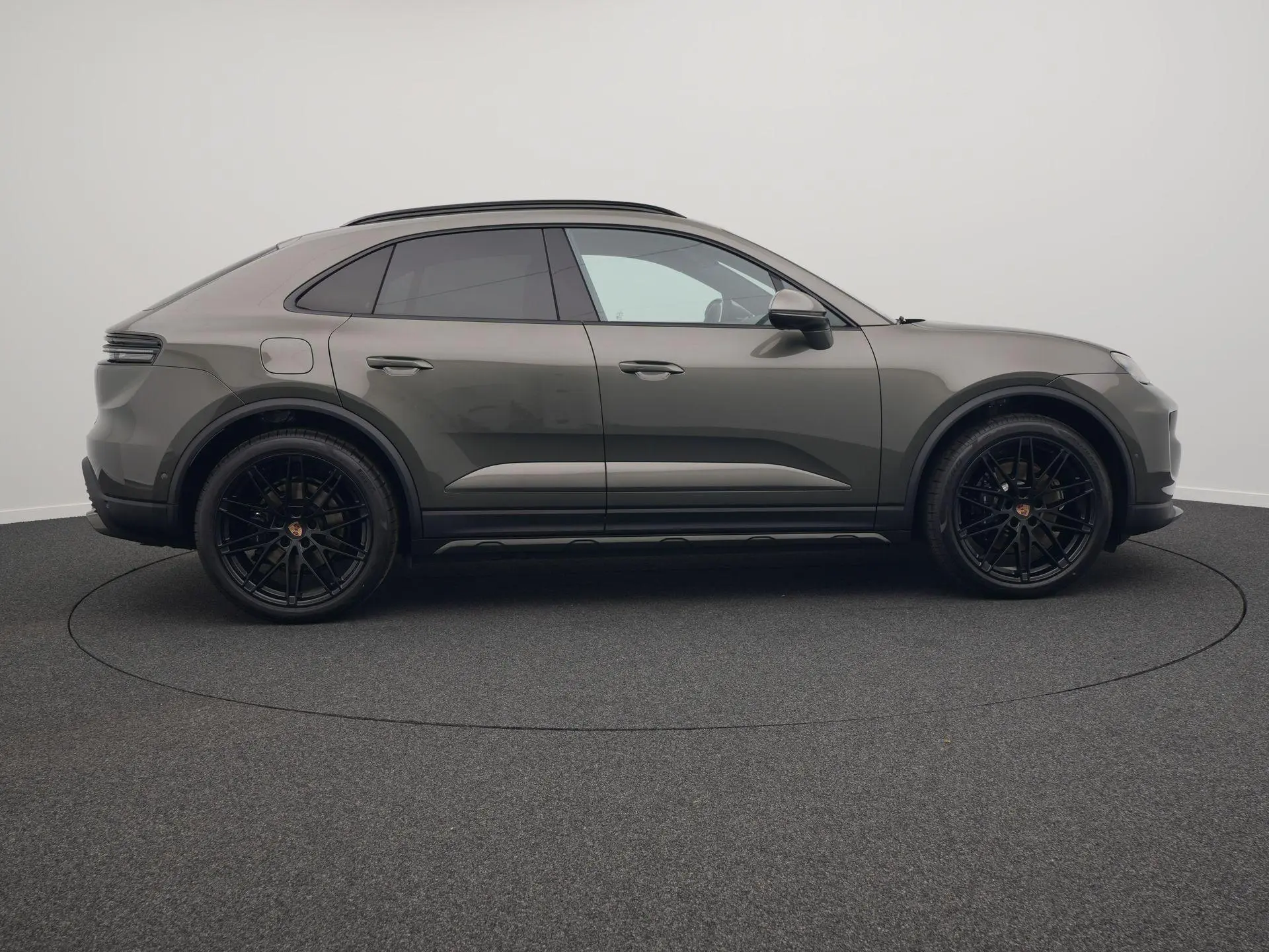 Macan 4 S