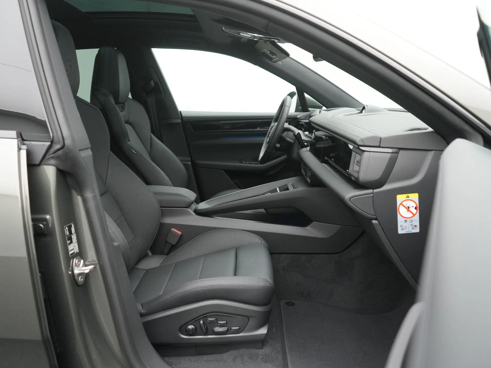 Macan 4 S