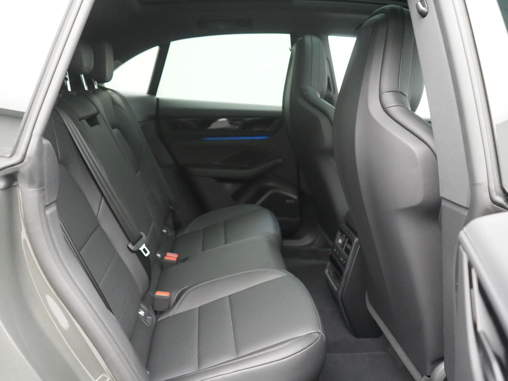 Macan 4 S