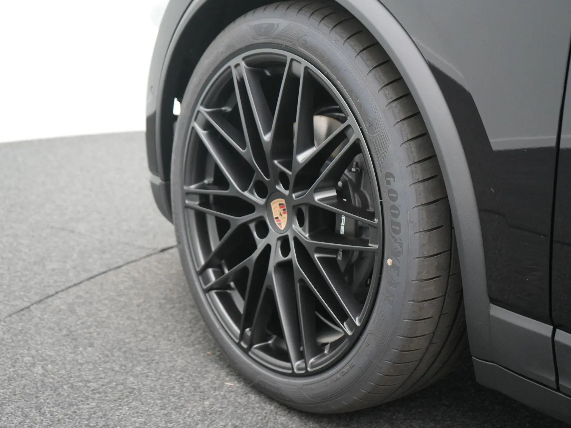Macan 4