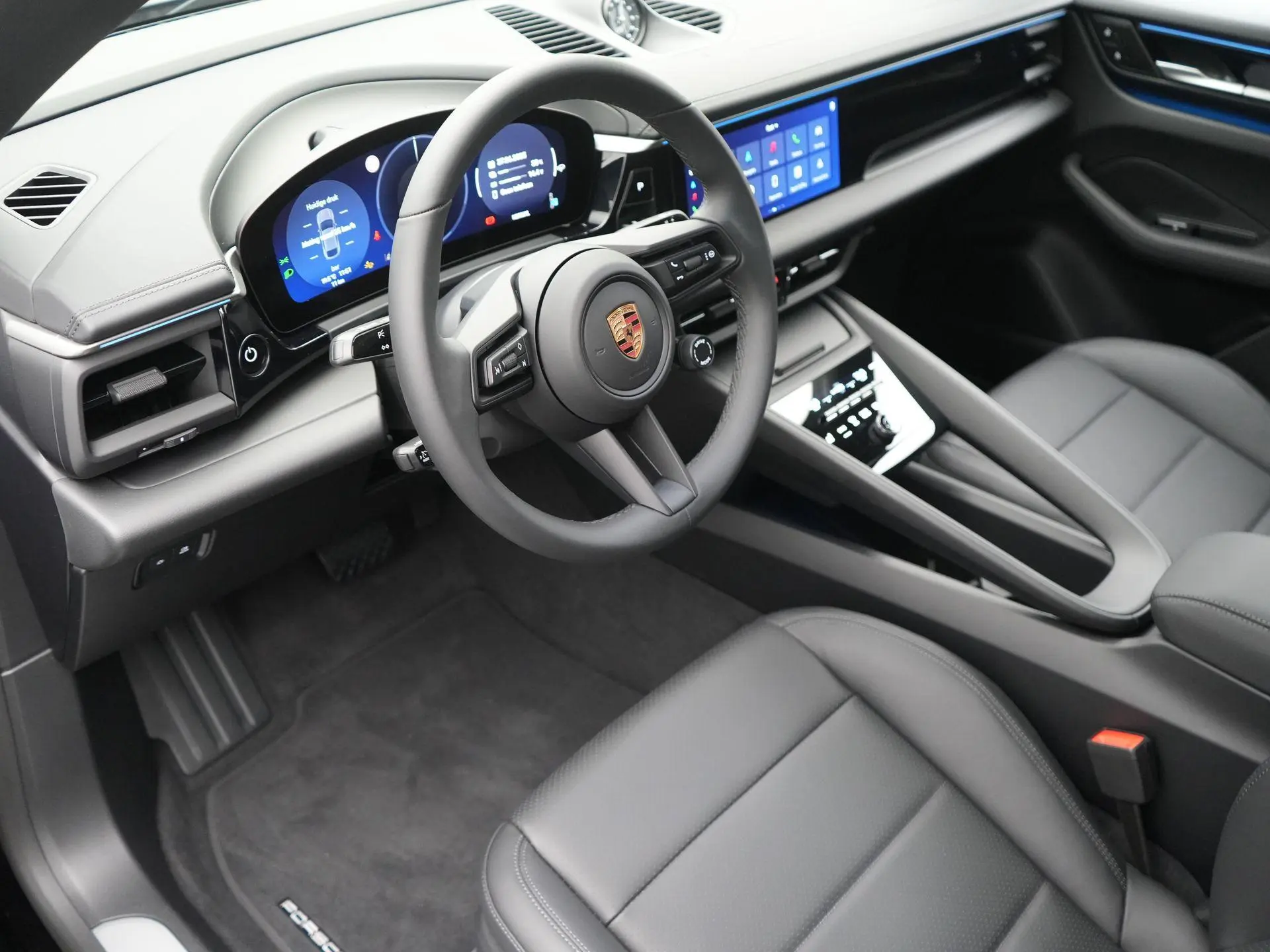 Macan 4