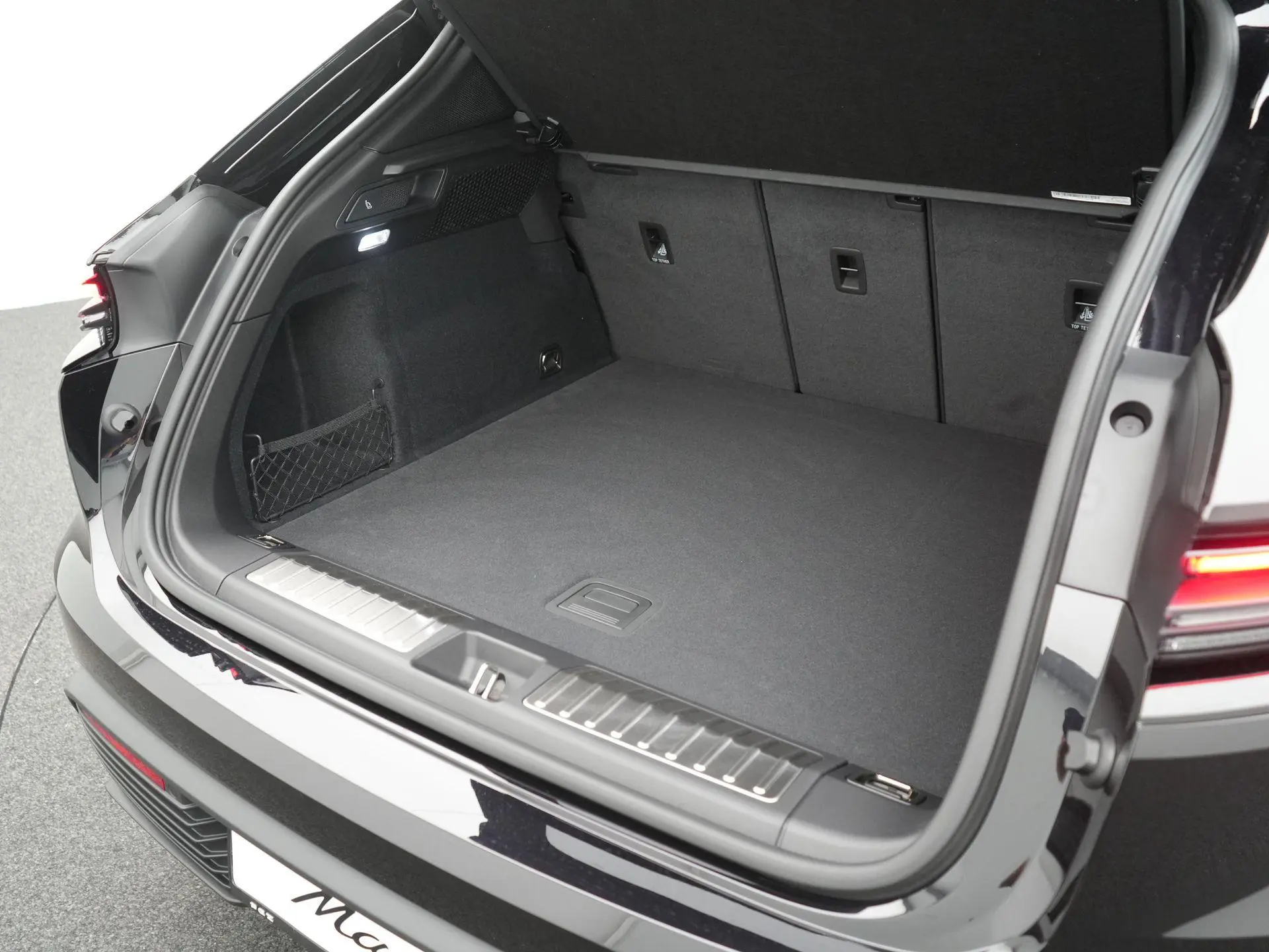 Macan 4