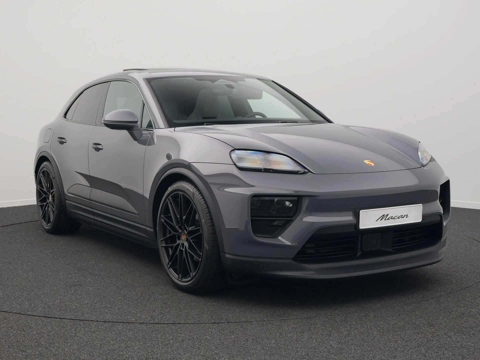 Macan 4