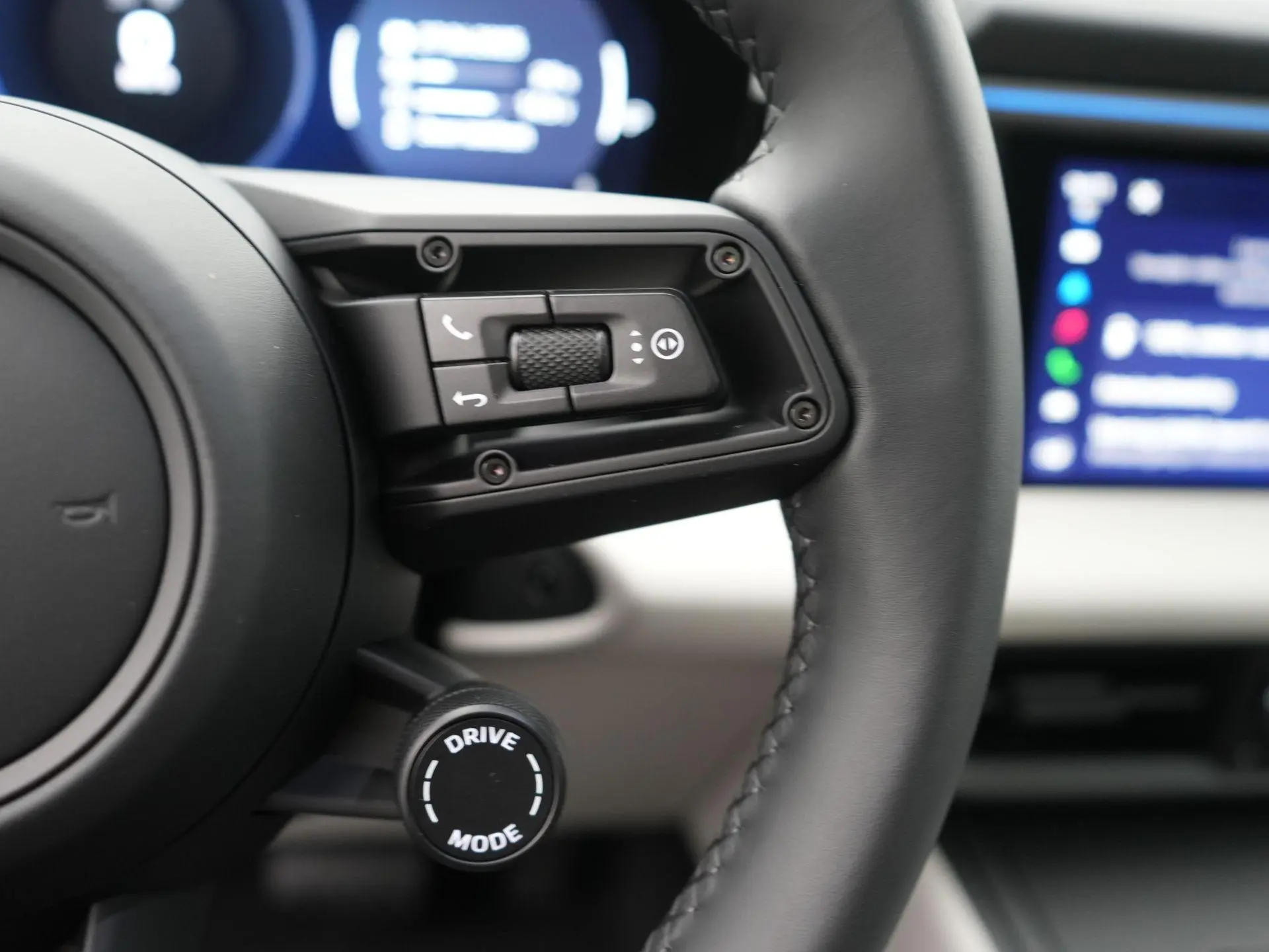 Macan 4