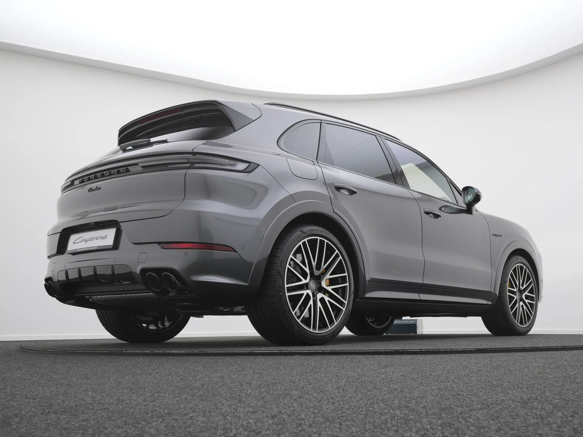 Cayenne Turbo E-Hybrid