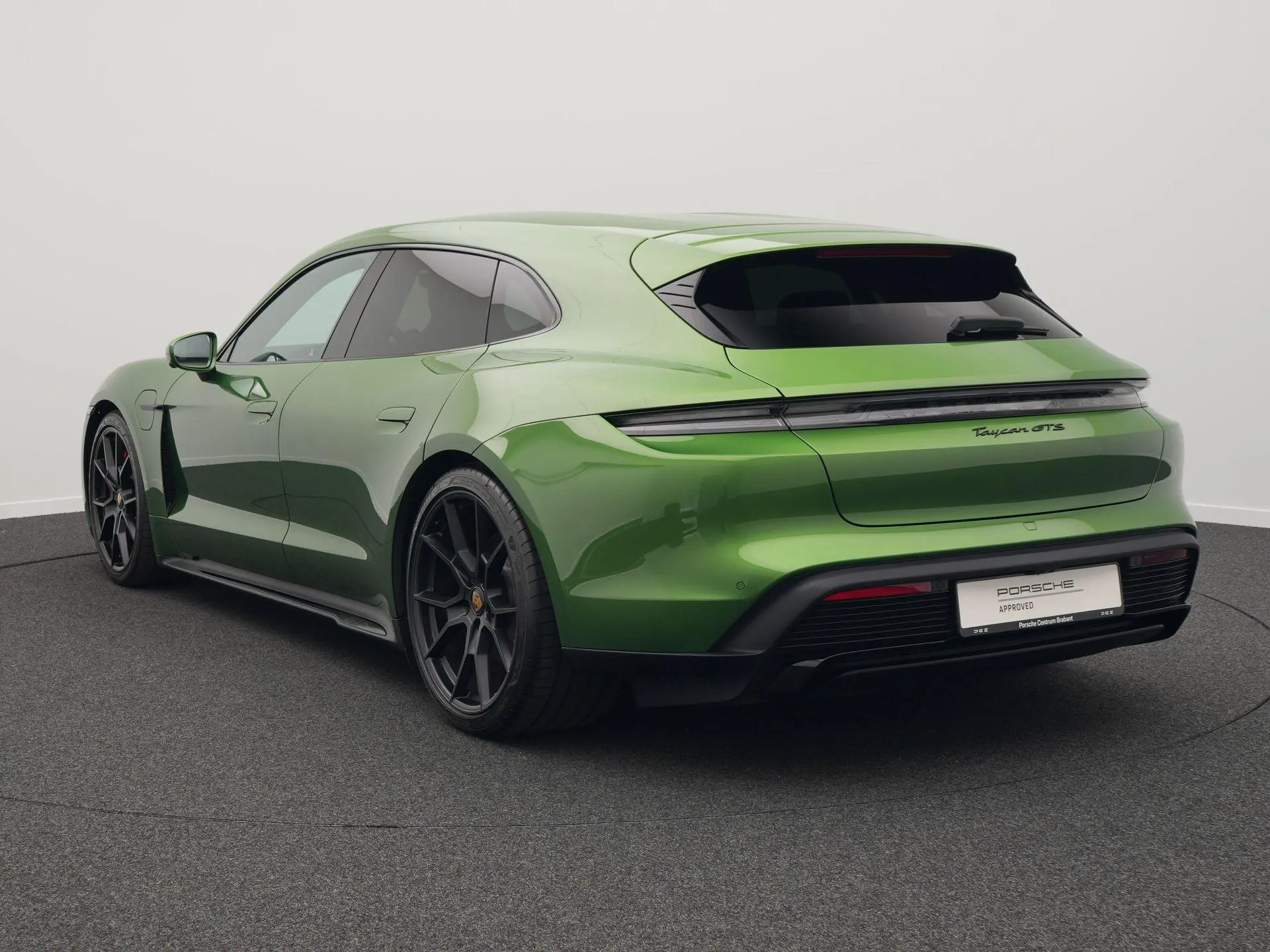 Taycan Sport Turismo GTS