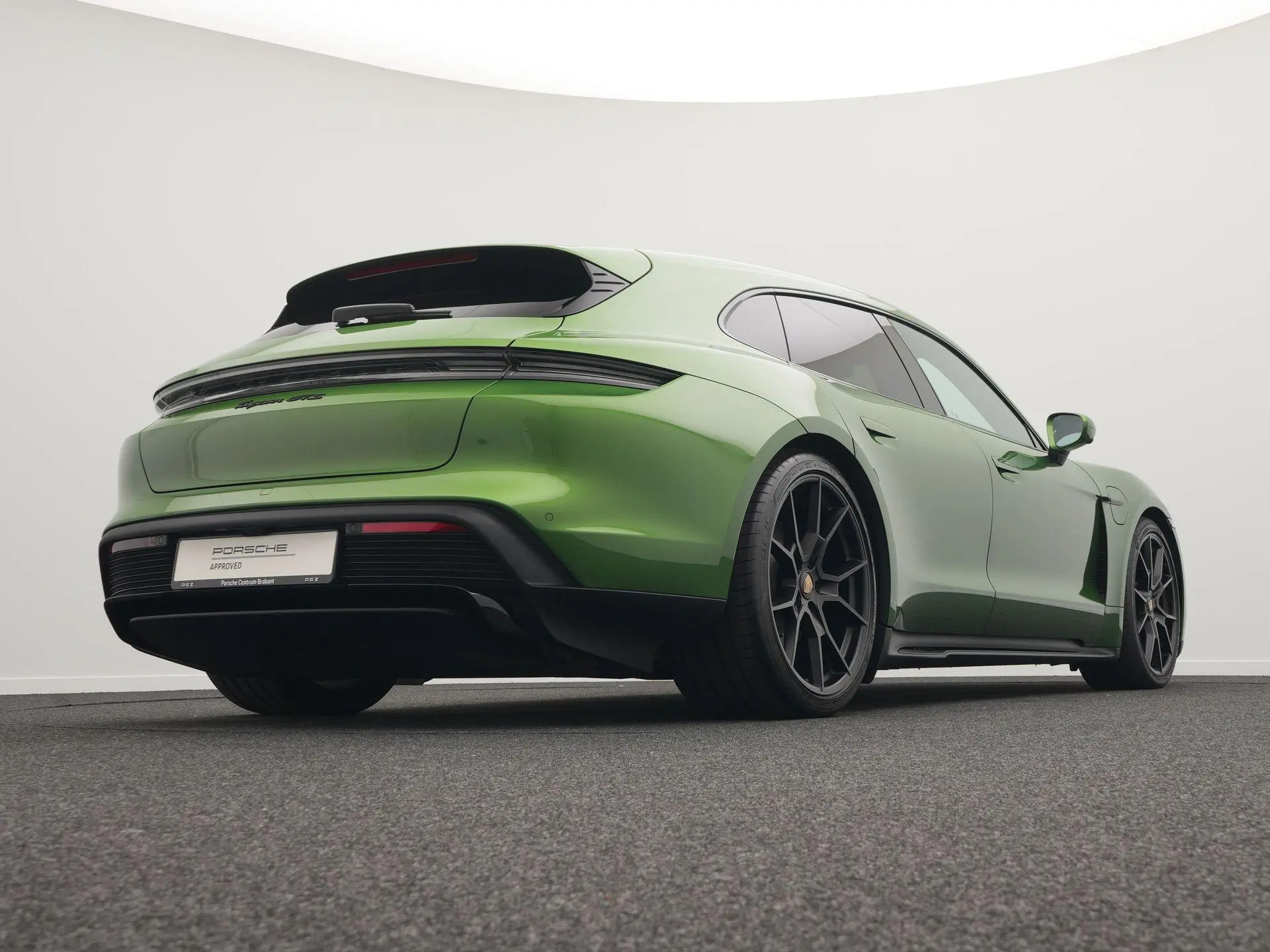 Taycan Sport Turismo GTS