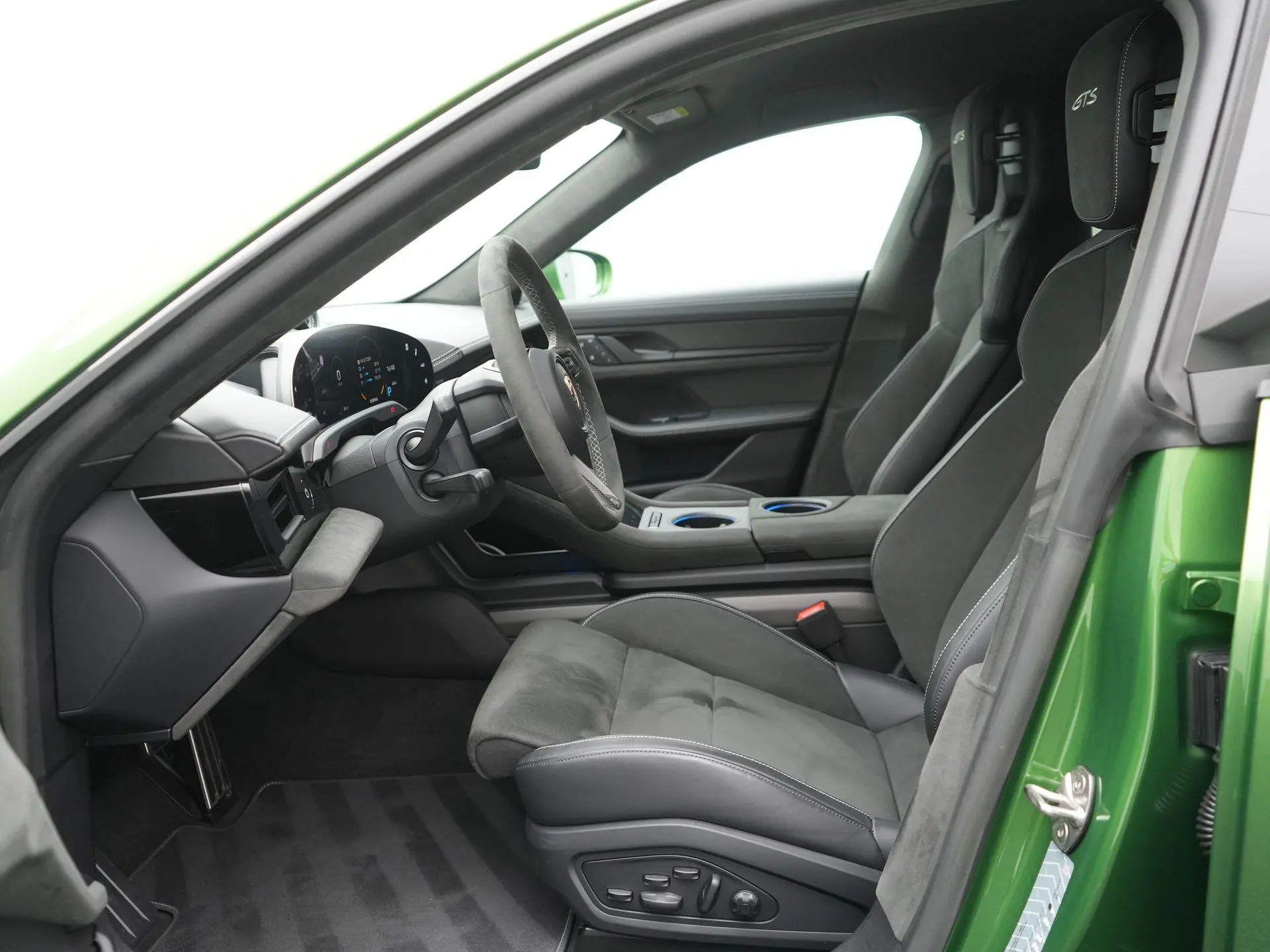 Taycan Sport Turismo GTS