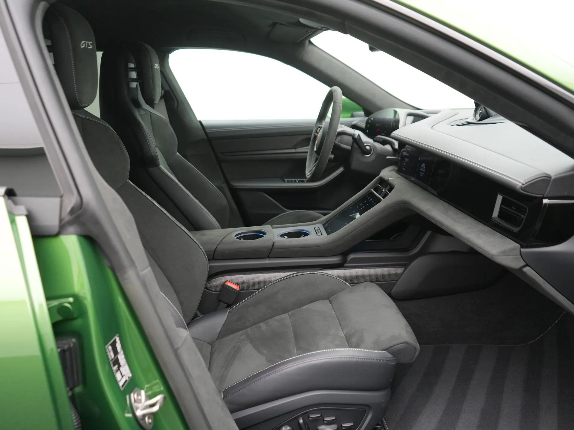 Taycan Sport Turismo GTS