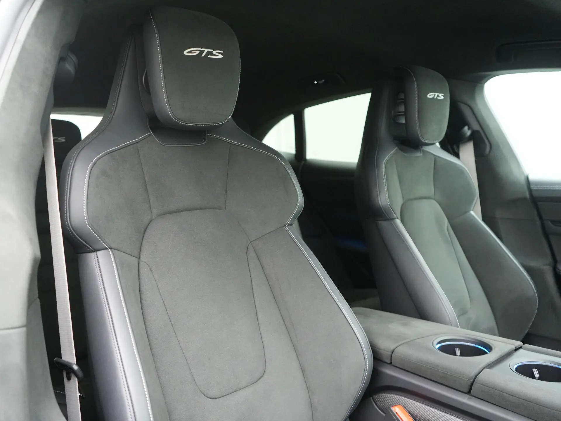 Taycan Sport Turismo GTS