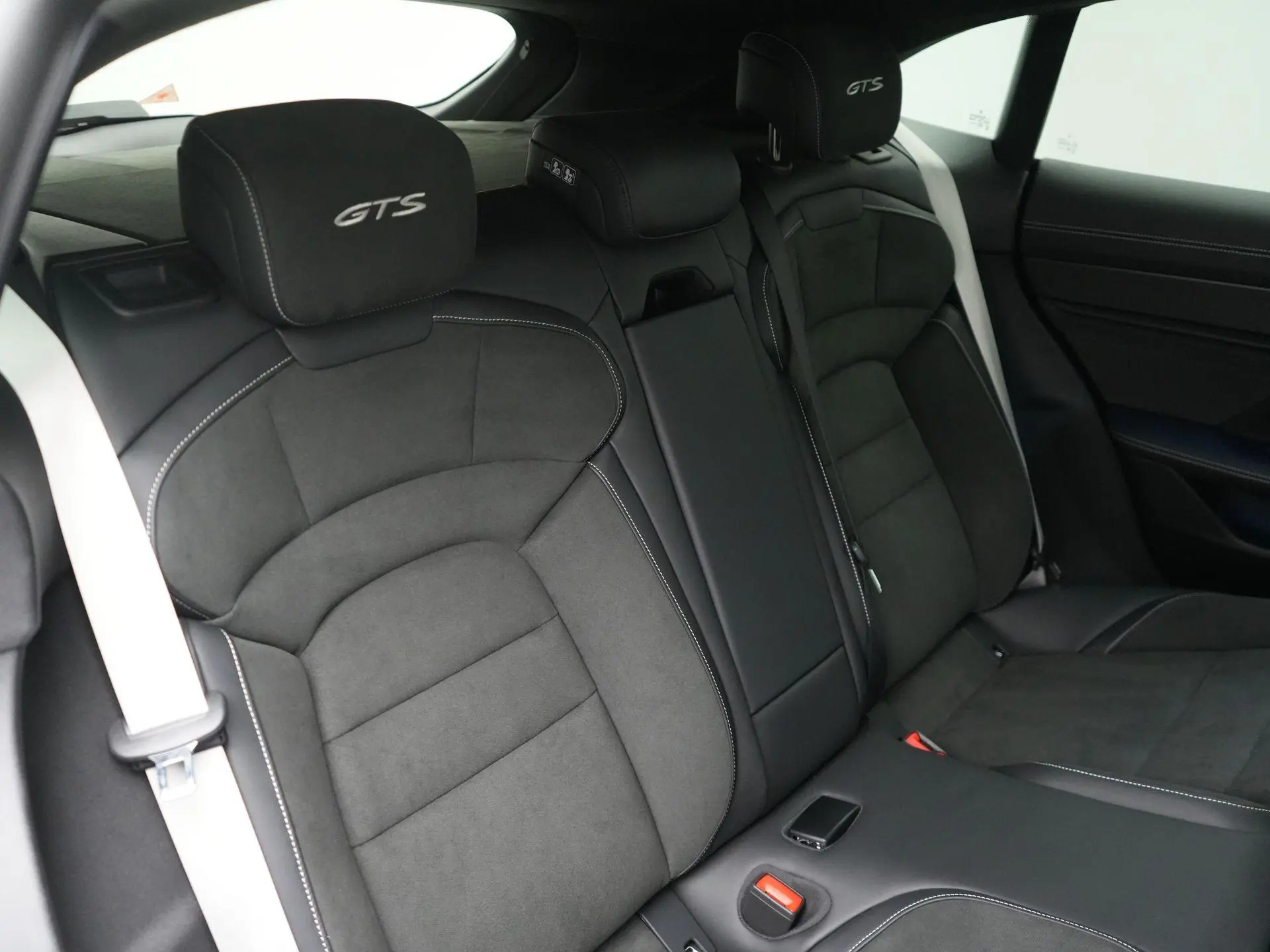Taycan Sport Turismo GTS