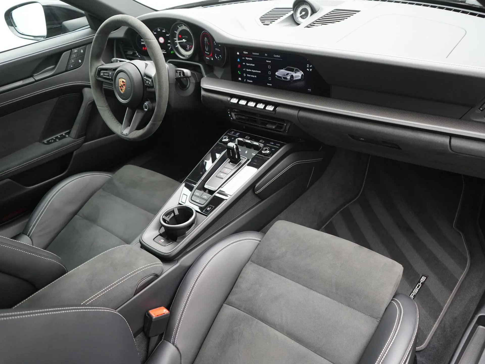 911 Carrera 4 GTS Cabriolet