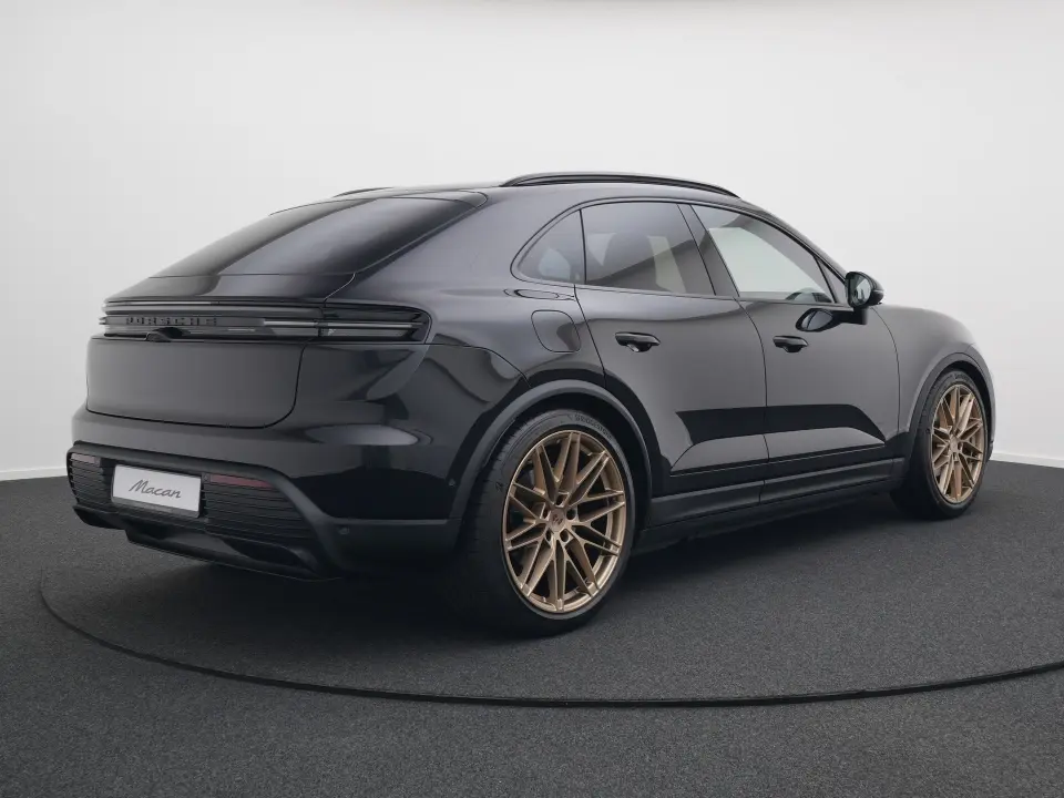 Macan 4
