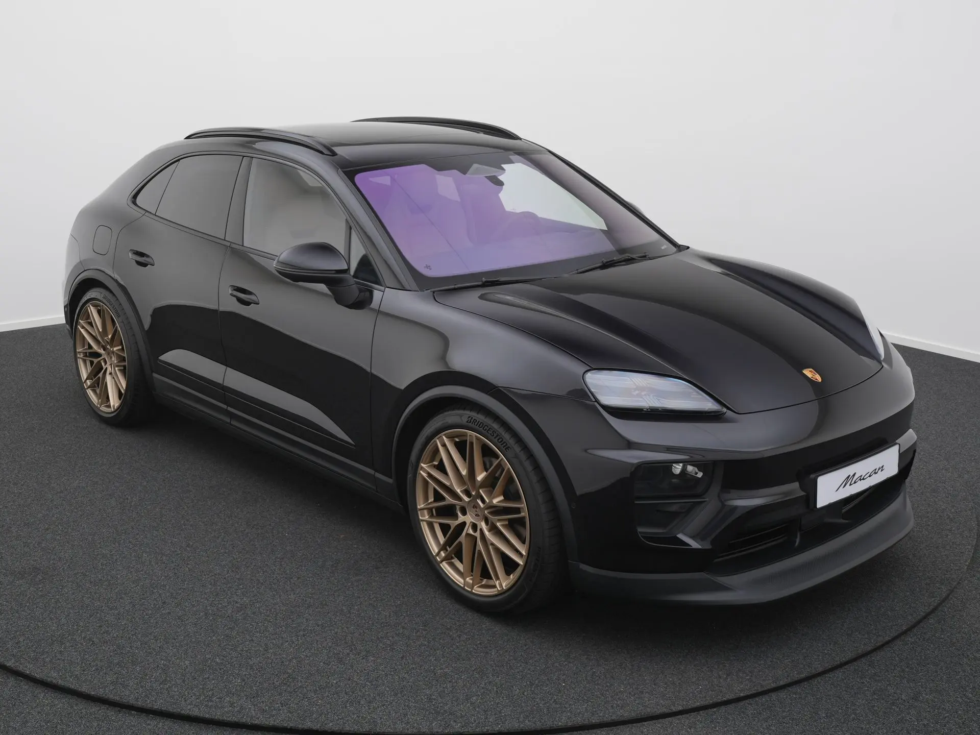 Macan 4