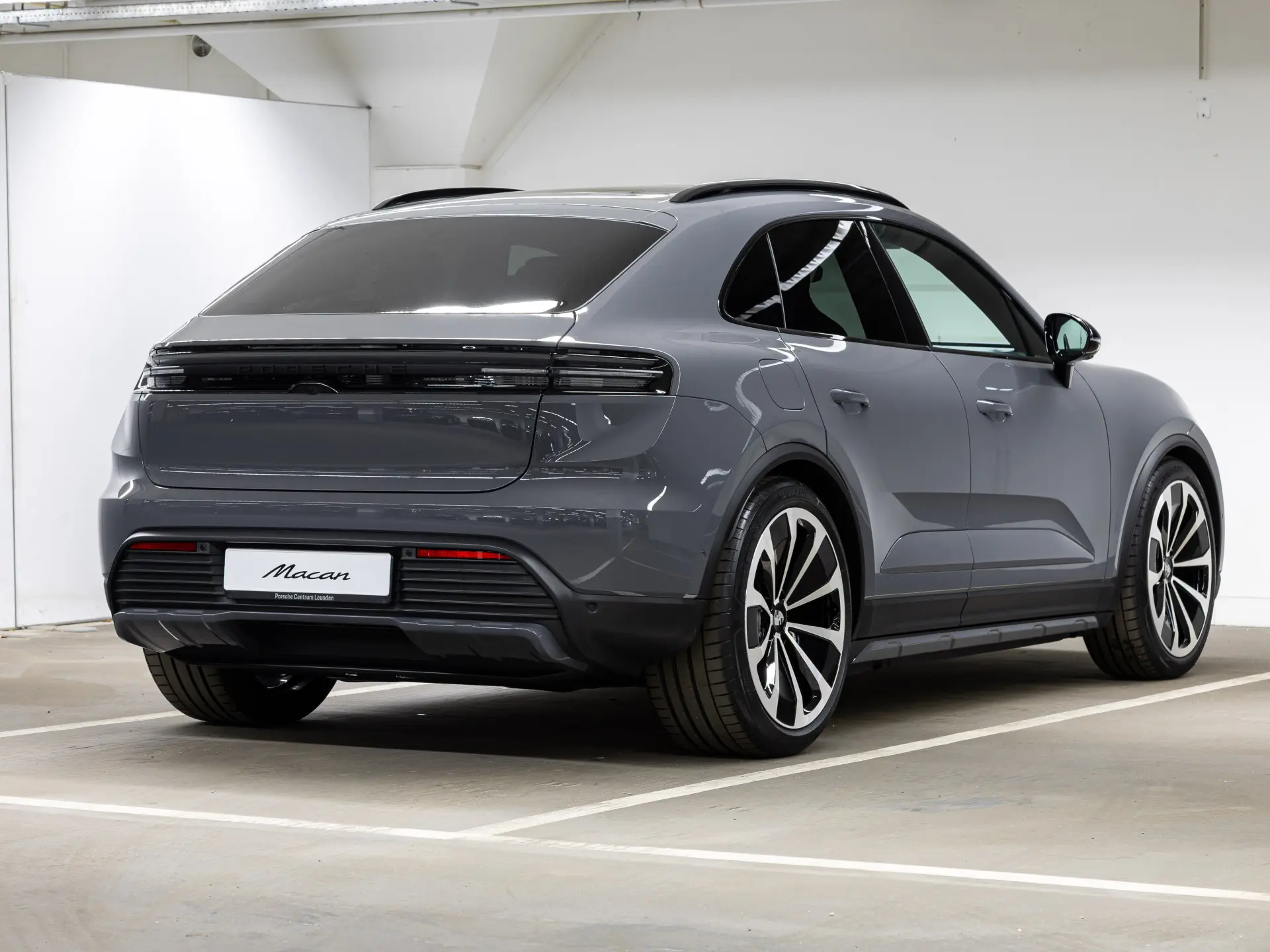 Macan 4
