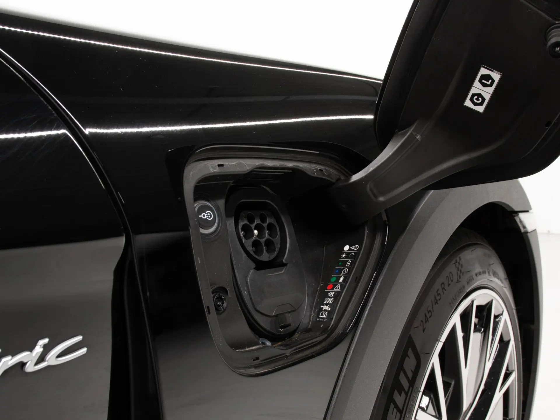 Taycan 4S Cross Turismo Performance-accu Plus