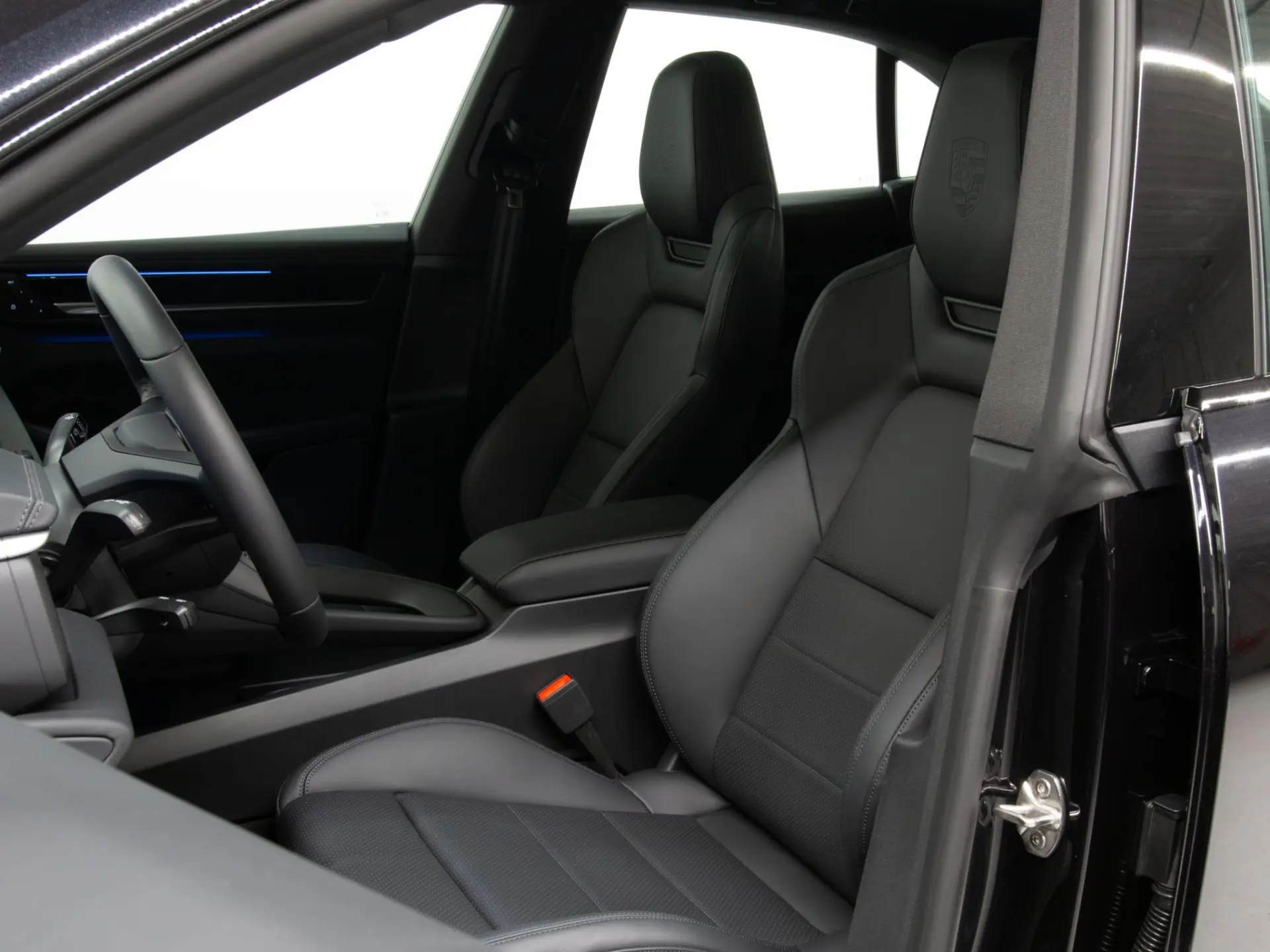 Macan 4