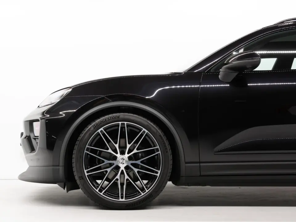 Macan 4