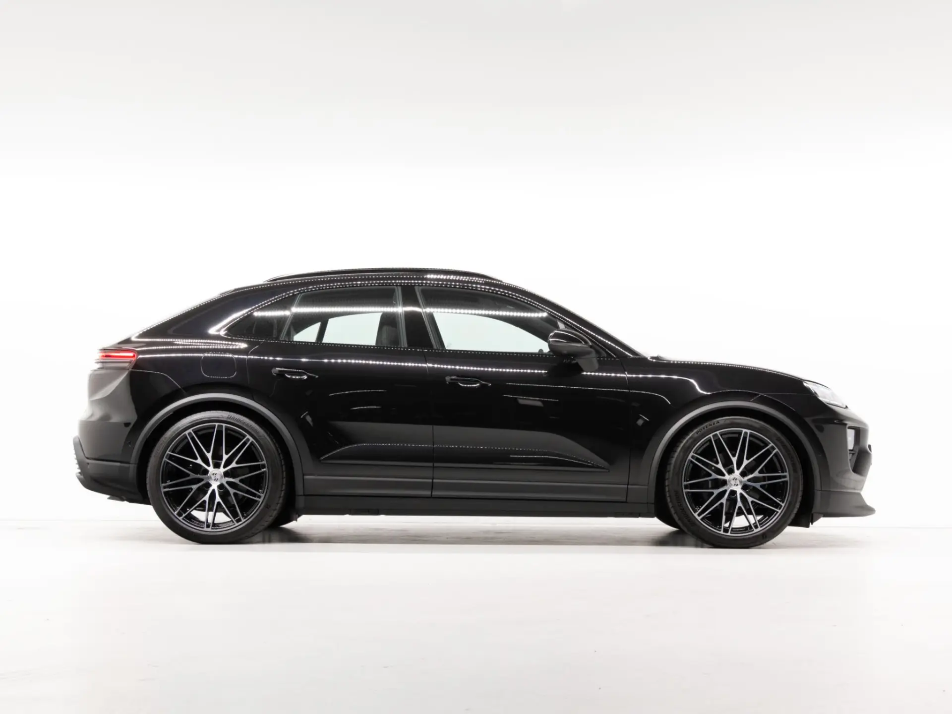 Macan 4