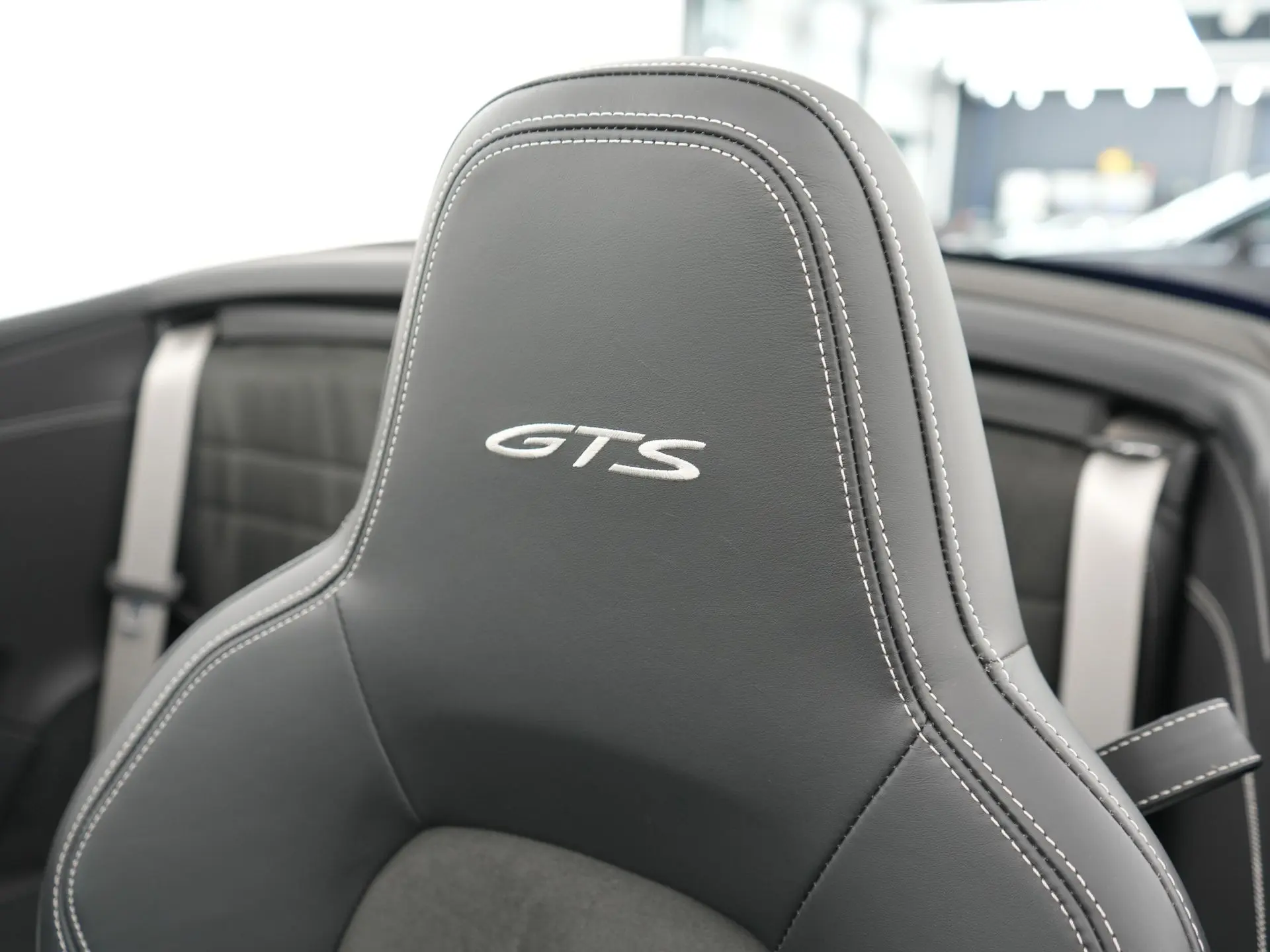 911 Carrera 4 GTS Cabriolet