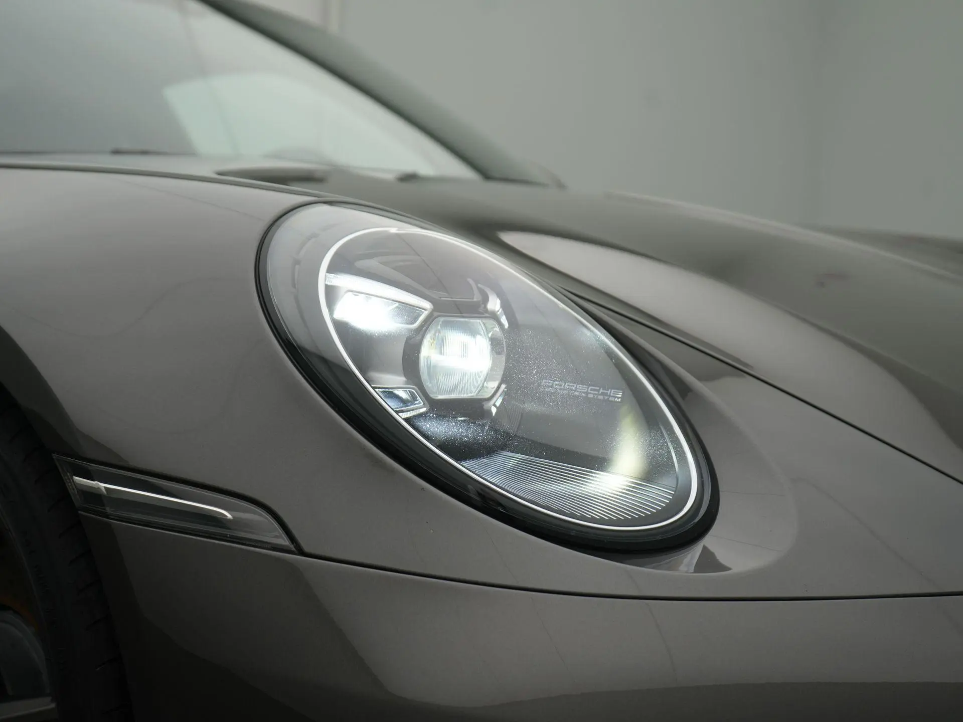 911 Carrera 4S